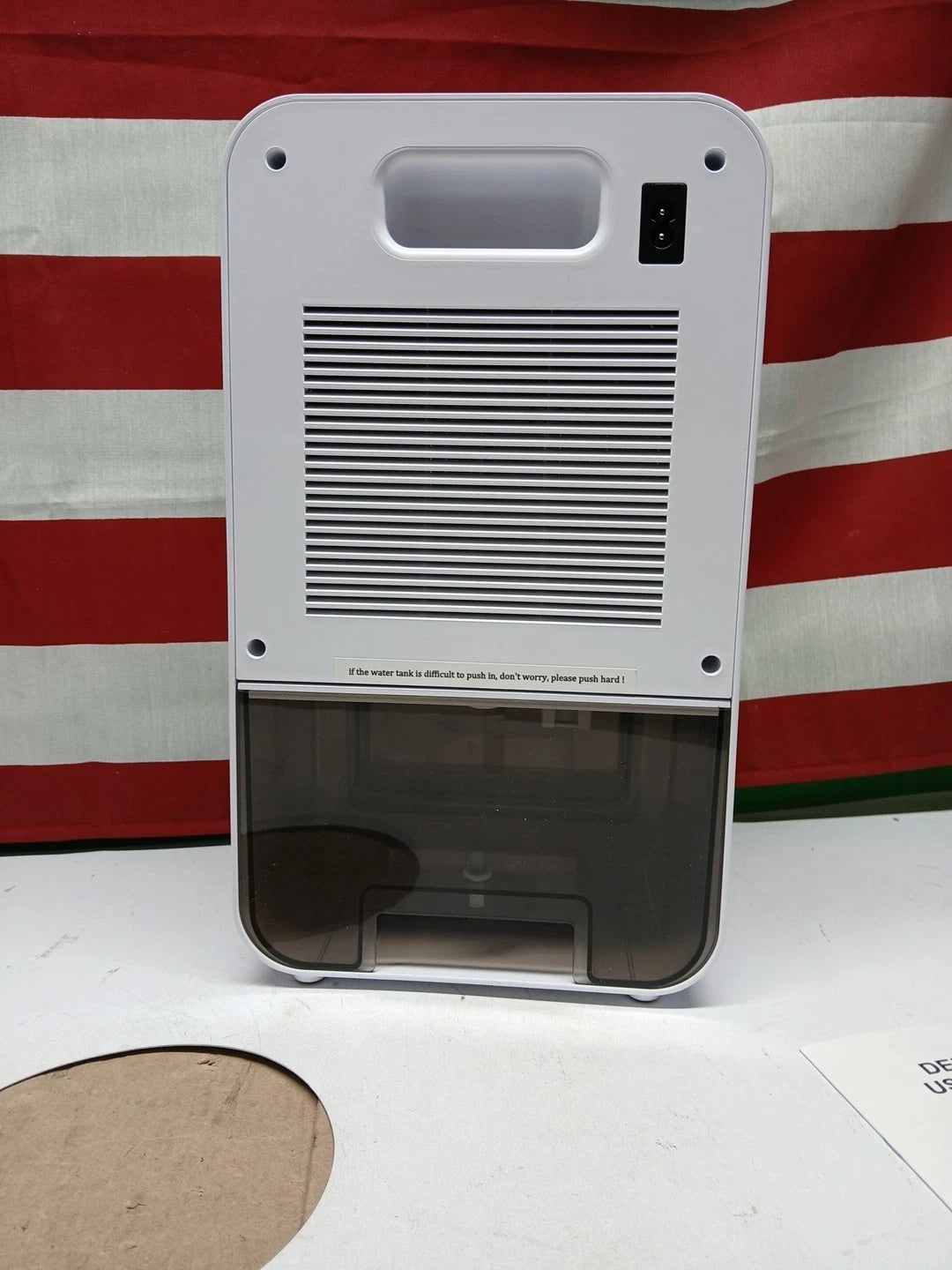 Dehumidifier 2.5 L capacity NEW in box Dual Core 7 color night Light