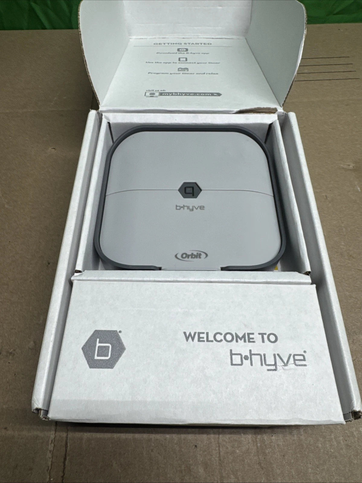 ORBIT B-Hyve 57925 8-ZONE SMART WIFI INDOOR SPRINKLER TIMER