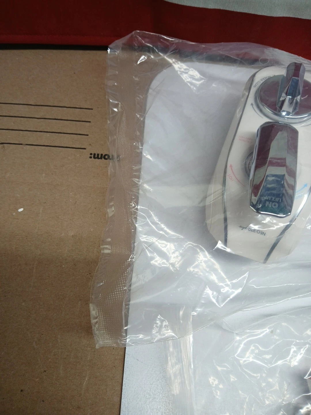 LUXE Bidet NEO 320 plus - Patented Bidet Attachment for Toilet Seat