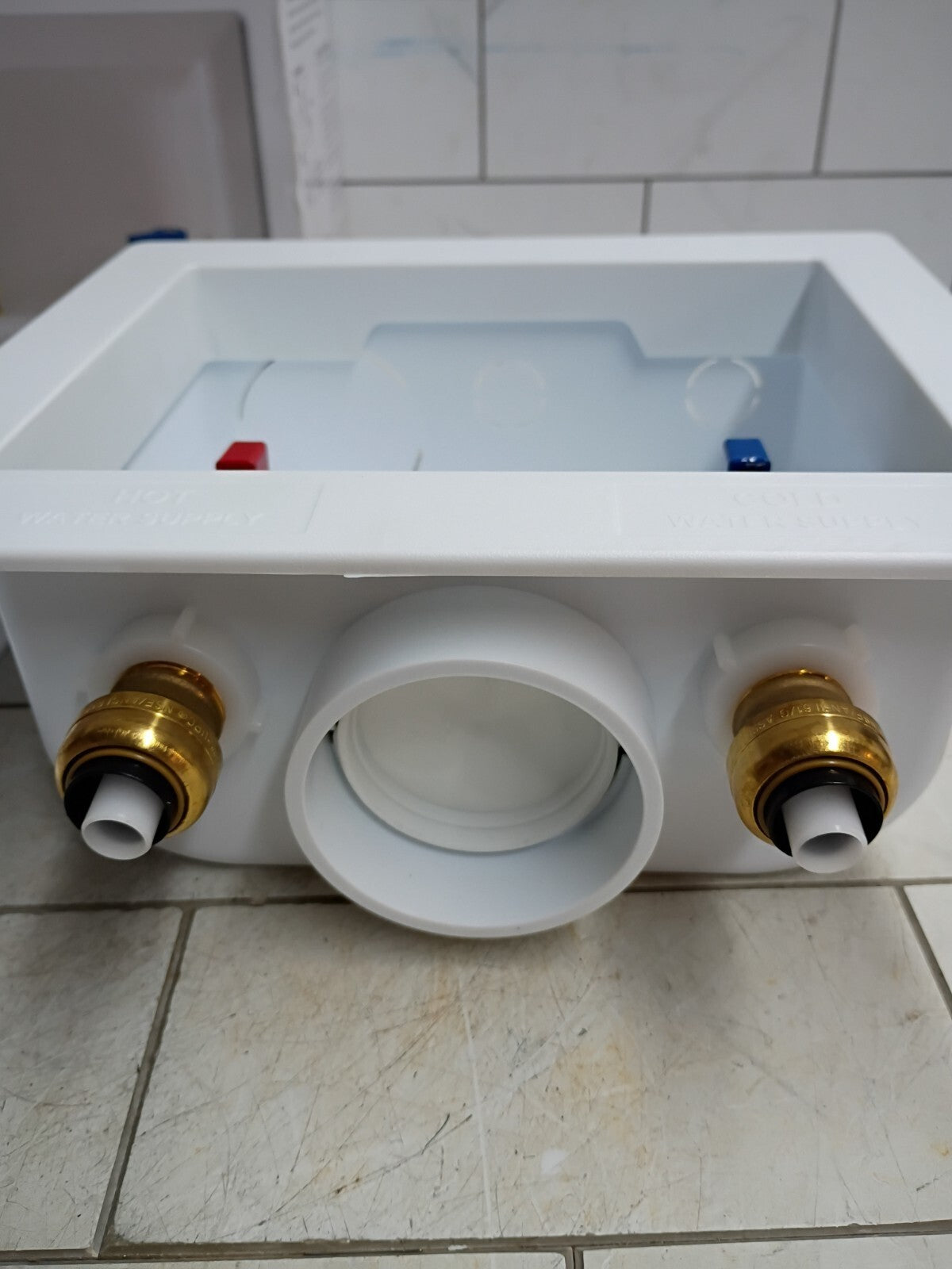 Tectite 1/2" Brass PTC Washing Machine Outlet Box, Model# FSBBOXWM Open Box