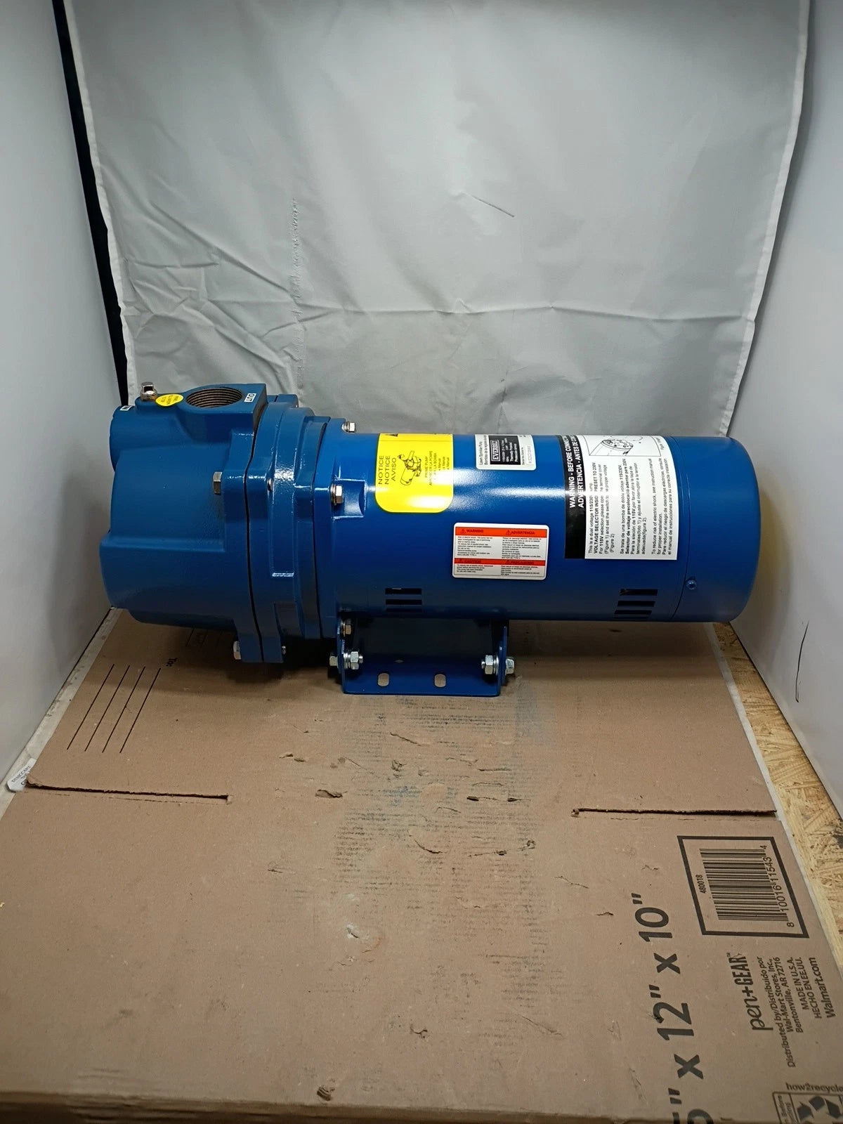 Everbilt Professional Irrigation Pump Cast Iron 2 HP Dual Voltage, HDLS20 NEW OB