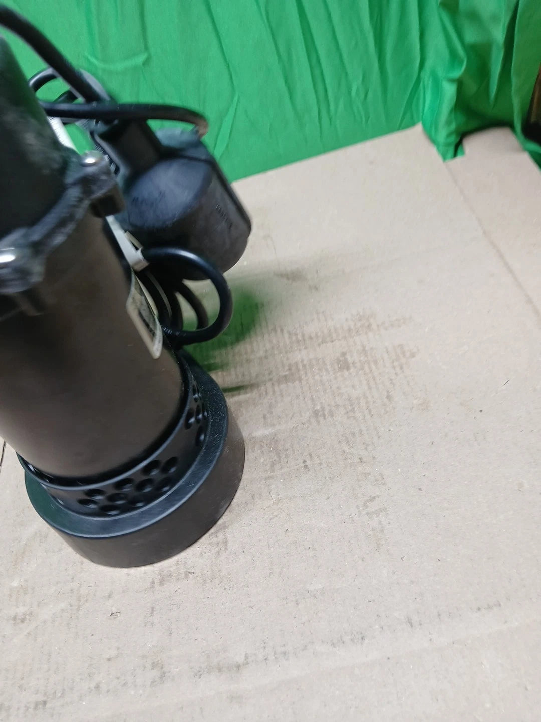 Everbilt 1/3 HP Corrosion Resistant Aluminum Sump Pump w/ Tether Switch Used.