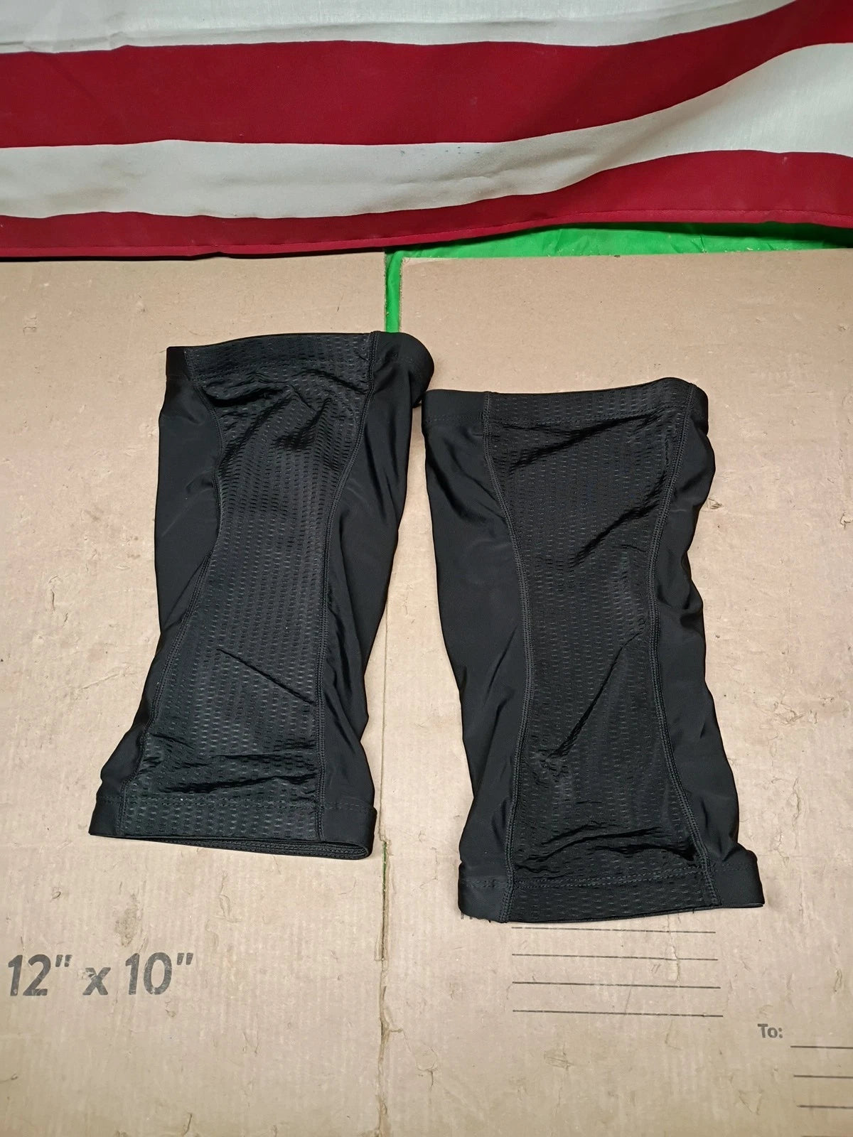 Klein Tools 60611 Knee Pads Breathable Mesh Back, Elastic Cuff (Black), L/XL