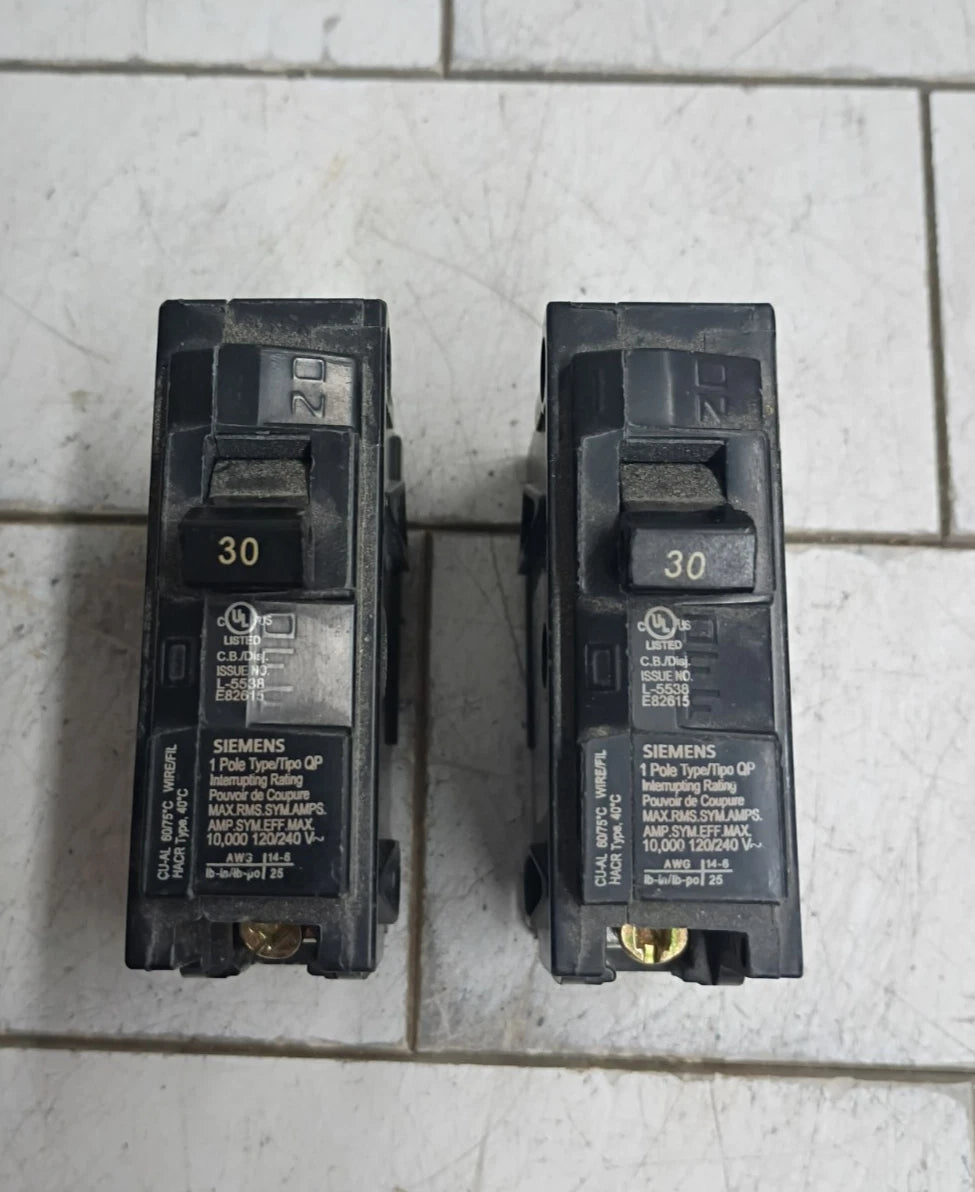 (2 Pack) SIEMENS Q130 30 AMP Single Pole Circuit Breaker 60hz Open Box