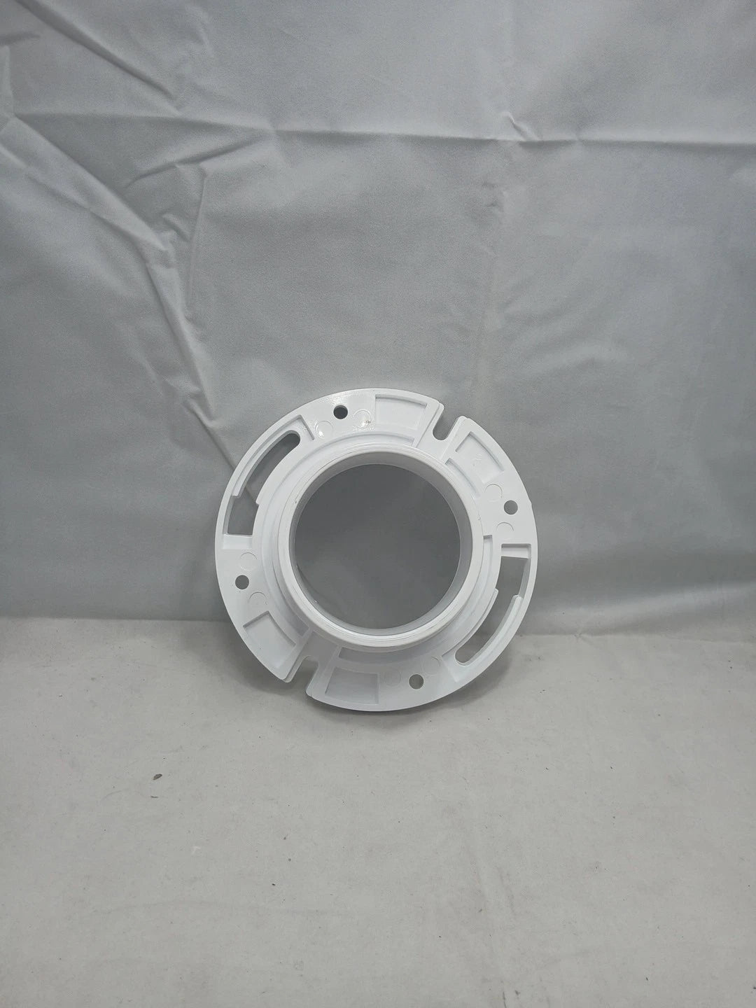 20pck 3" X 4" PVC CLOSET FLANGE NO PIPE STOP STANDARD PATERN