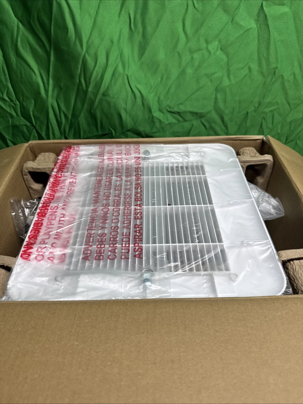 Commercial Electric 110 CFM 1.5 Sone Bathroom Exhaust Fan with Humidity Sensing*