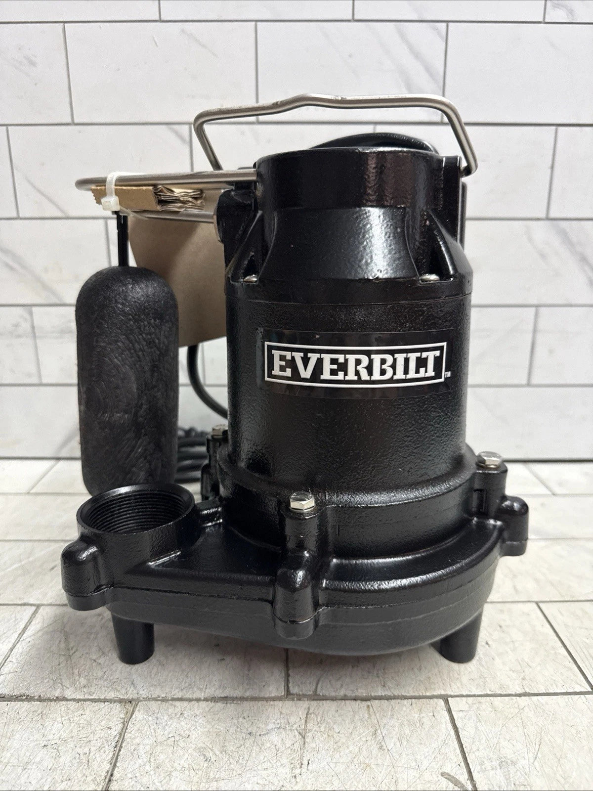 Everbilt HDS50 1/2 HP Cast Iron Pro Grade Submersible Sump Pump OPEN BOX.