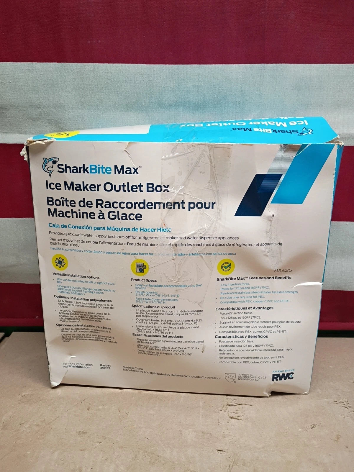SharkBite 1/2 in. Push-to-Connect Brass Ice Maker Outlet Box