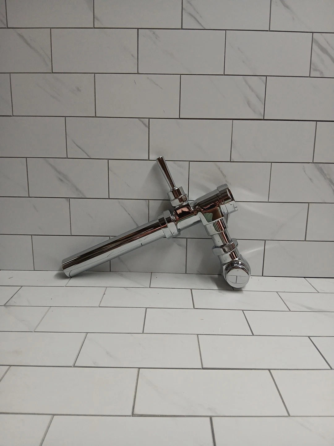 American Standard 6047111.002 Exposed Manual Toilet 1.1 GPF ***READ DISCRIPTION*