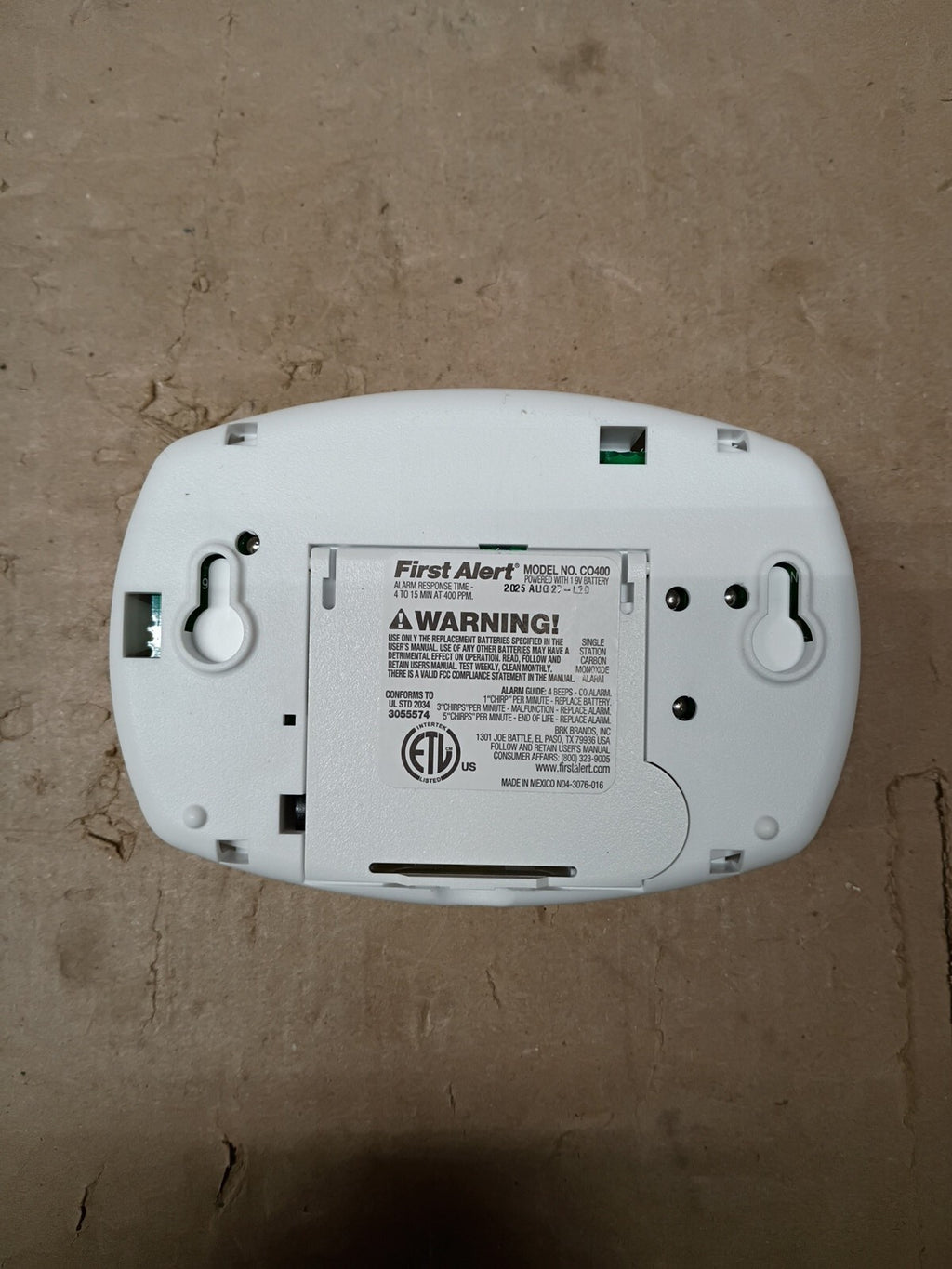 Lot Of 2 First Alert CO400 Carbon Monoxide Alarm Detector W/ Battery