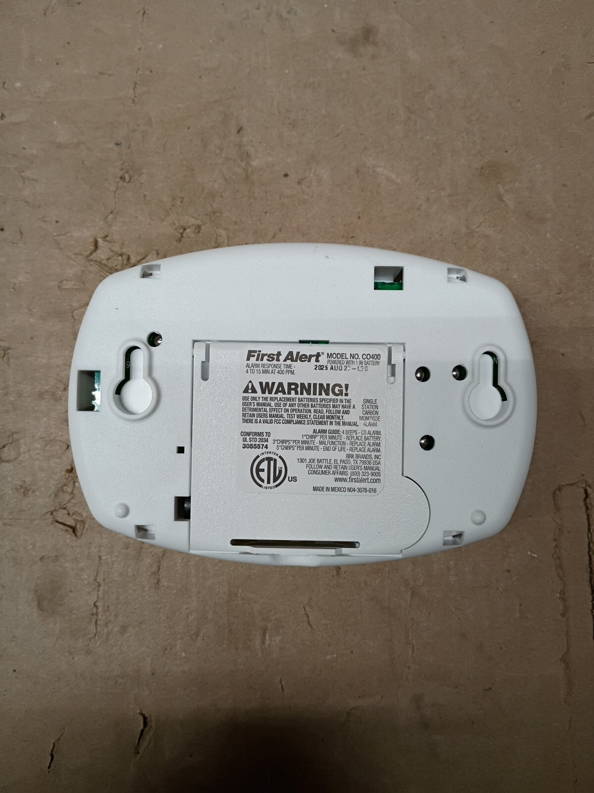 Lot Of 2 First Alert CO400 Carbon Monoxide Alarm Detector W/ Battery