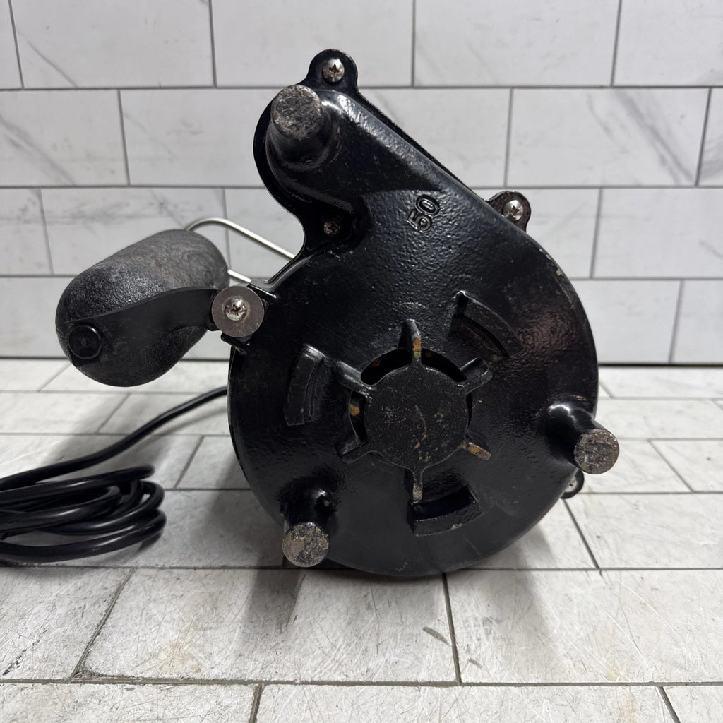 Everbilt HDS50 1/2 HP Cast Iron Submersible Sump Pump Used Good Condition