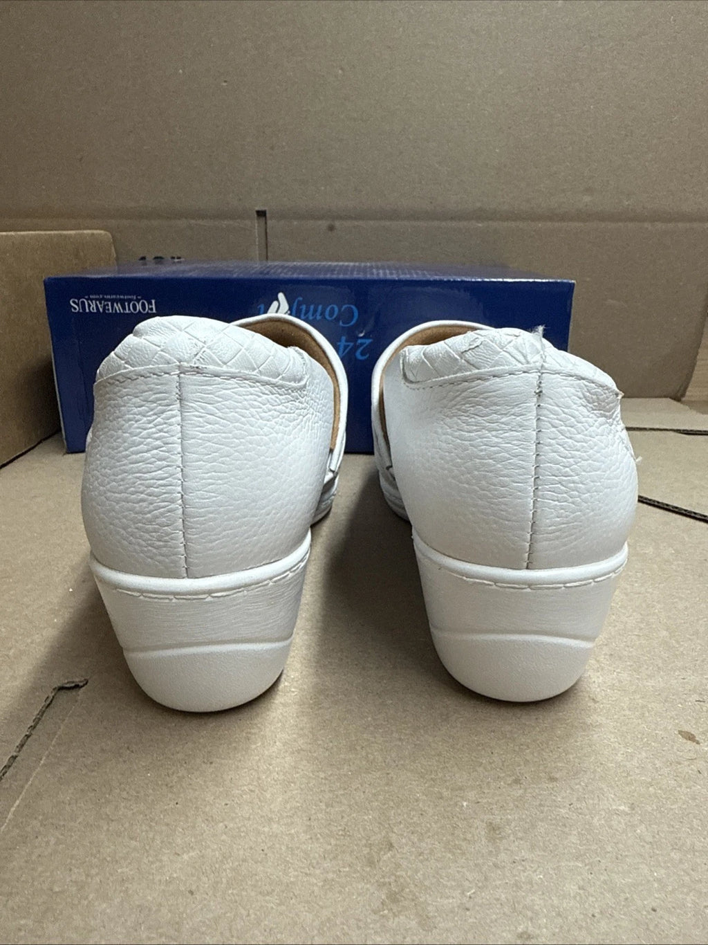 Women’s Nurse Mates Kris pillowTop lightweight Clog 8W White Leather