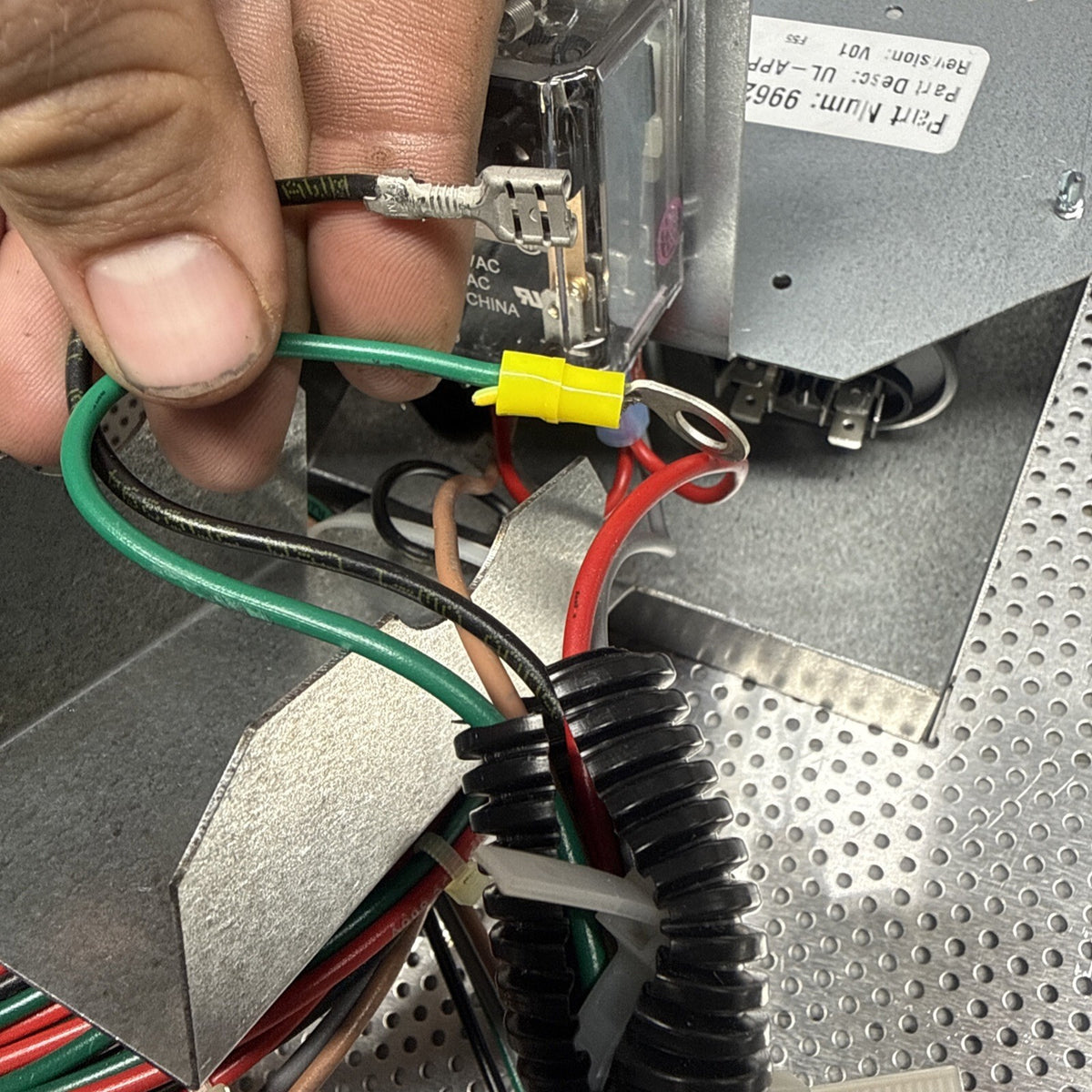 Carrier 9962-0855 CAR OEM Integrated Relay, Harness and Dual Capacitor READ DESC