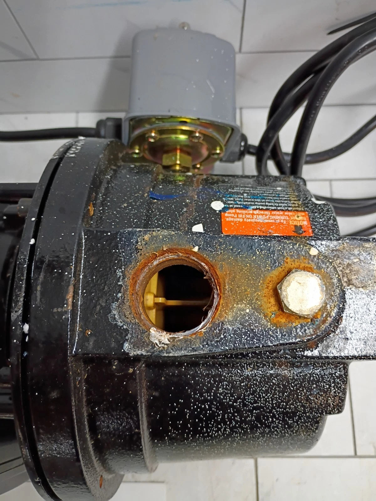 VEVOR ZX11007 1 HP Sprinkler Pump 16.6 GPM Max Flow 131' Max, Parts Only