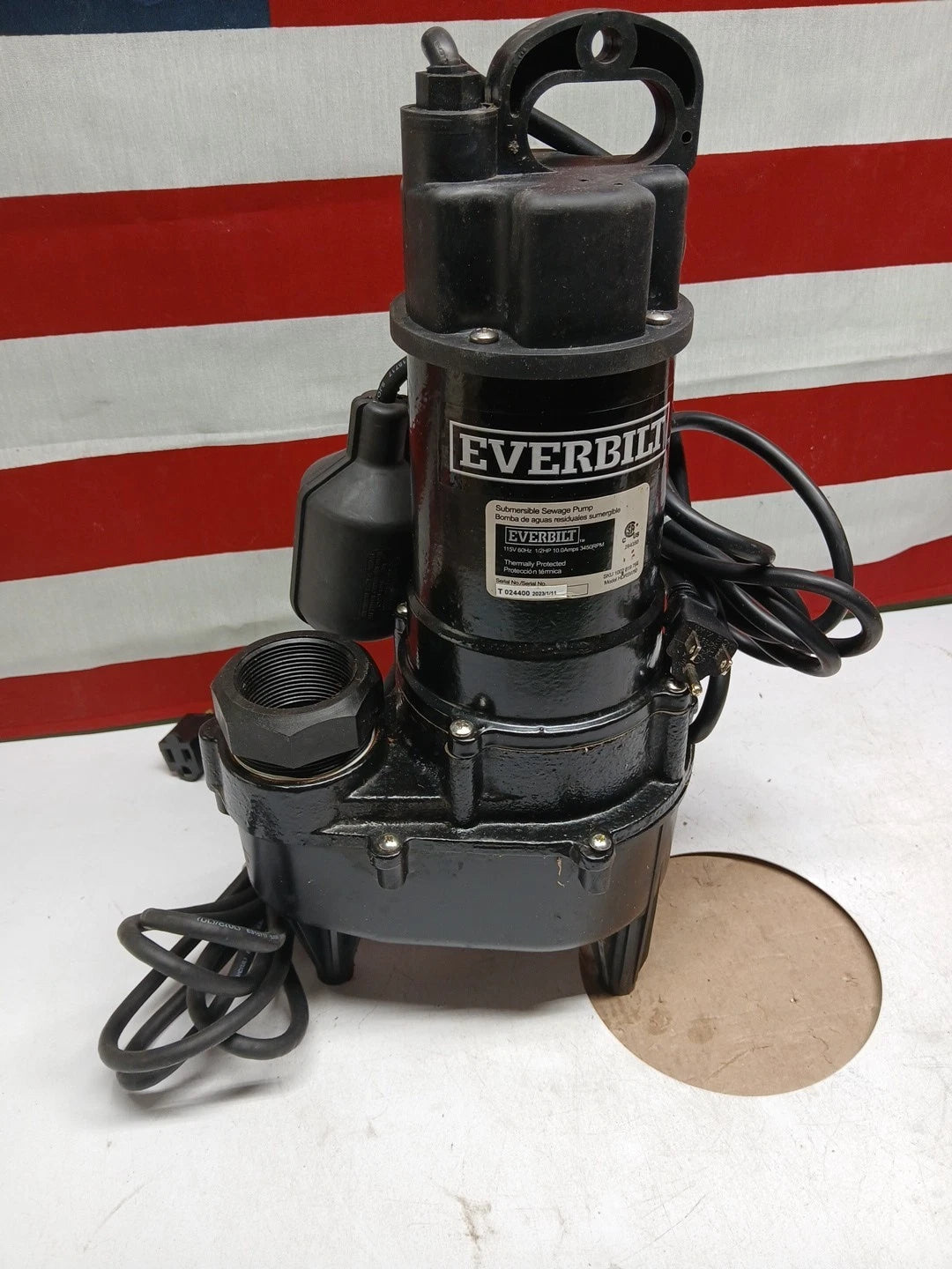 Everbilt 1/2 HP Submersible Sewage Ejector Pump (HDRSW50) Tethered Switch USED