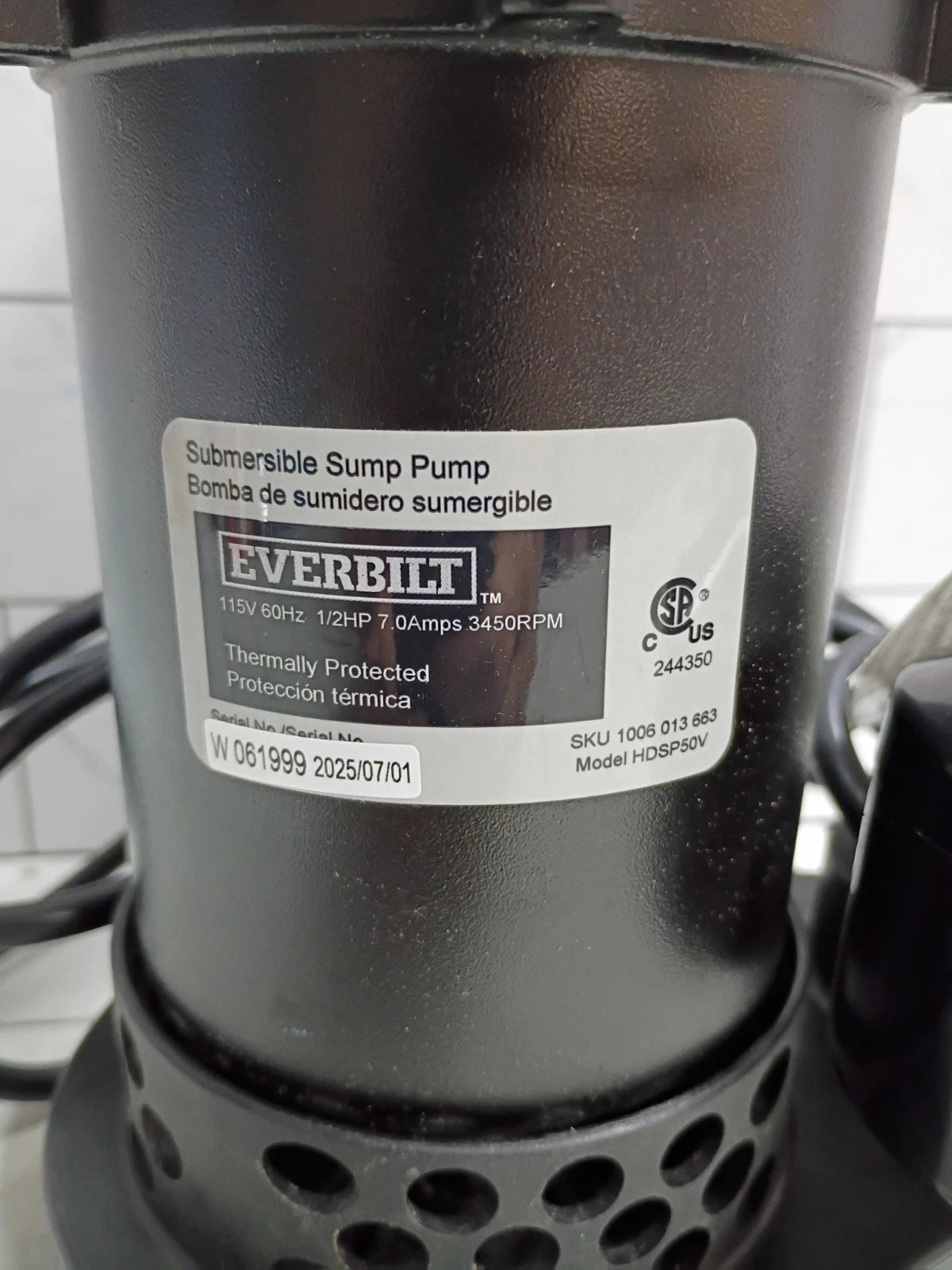 Everbilt HDSP50V 1/2 HP Submersible Sump Pump Thermoplastic Vertical., Open Box.