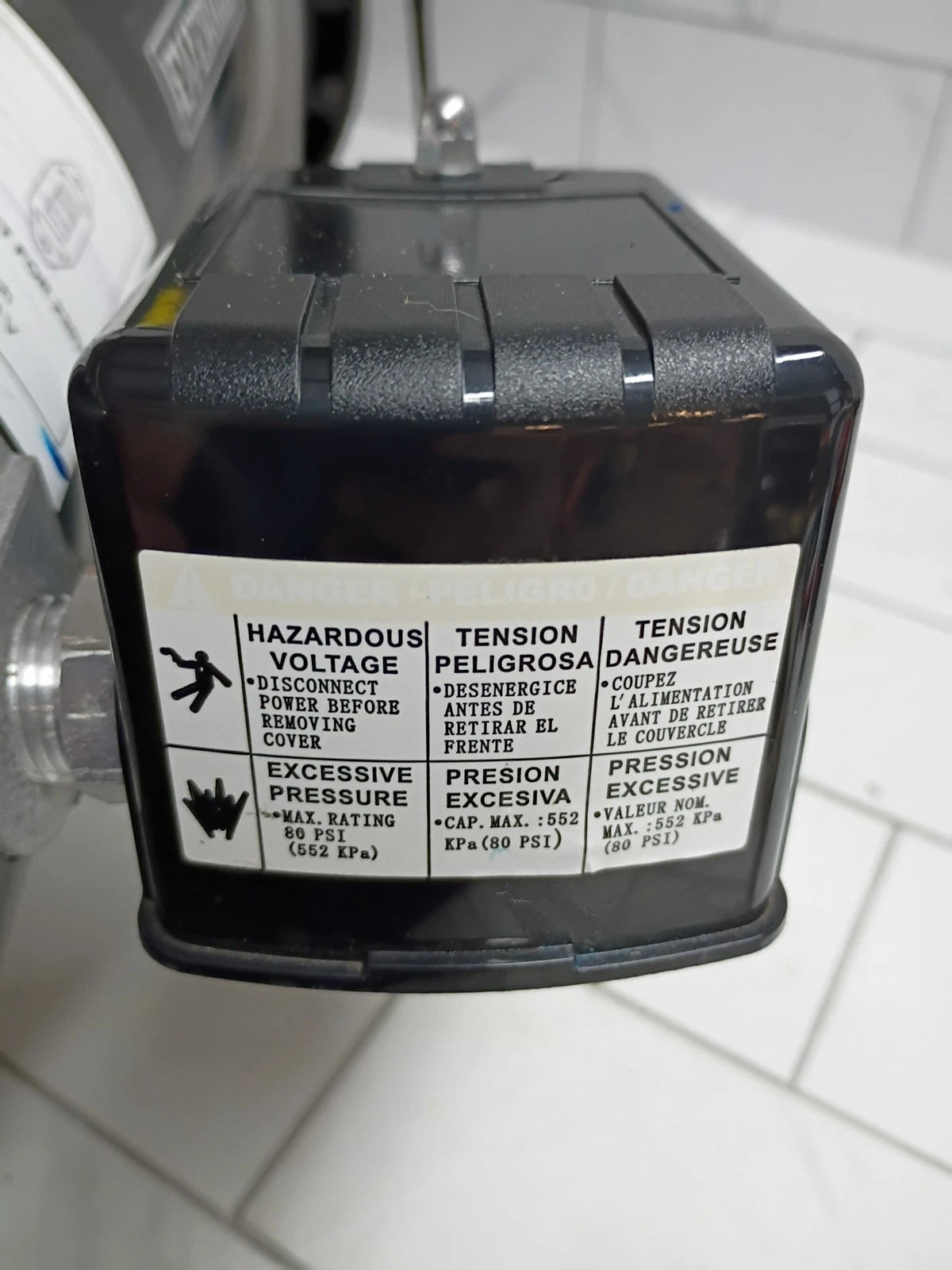 Everbilt HDSWH5P 1/2 HP Plastic Shallow Well Jet Pump FOR PARTS ONLY.