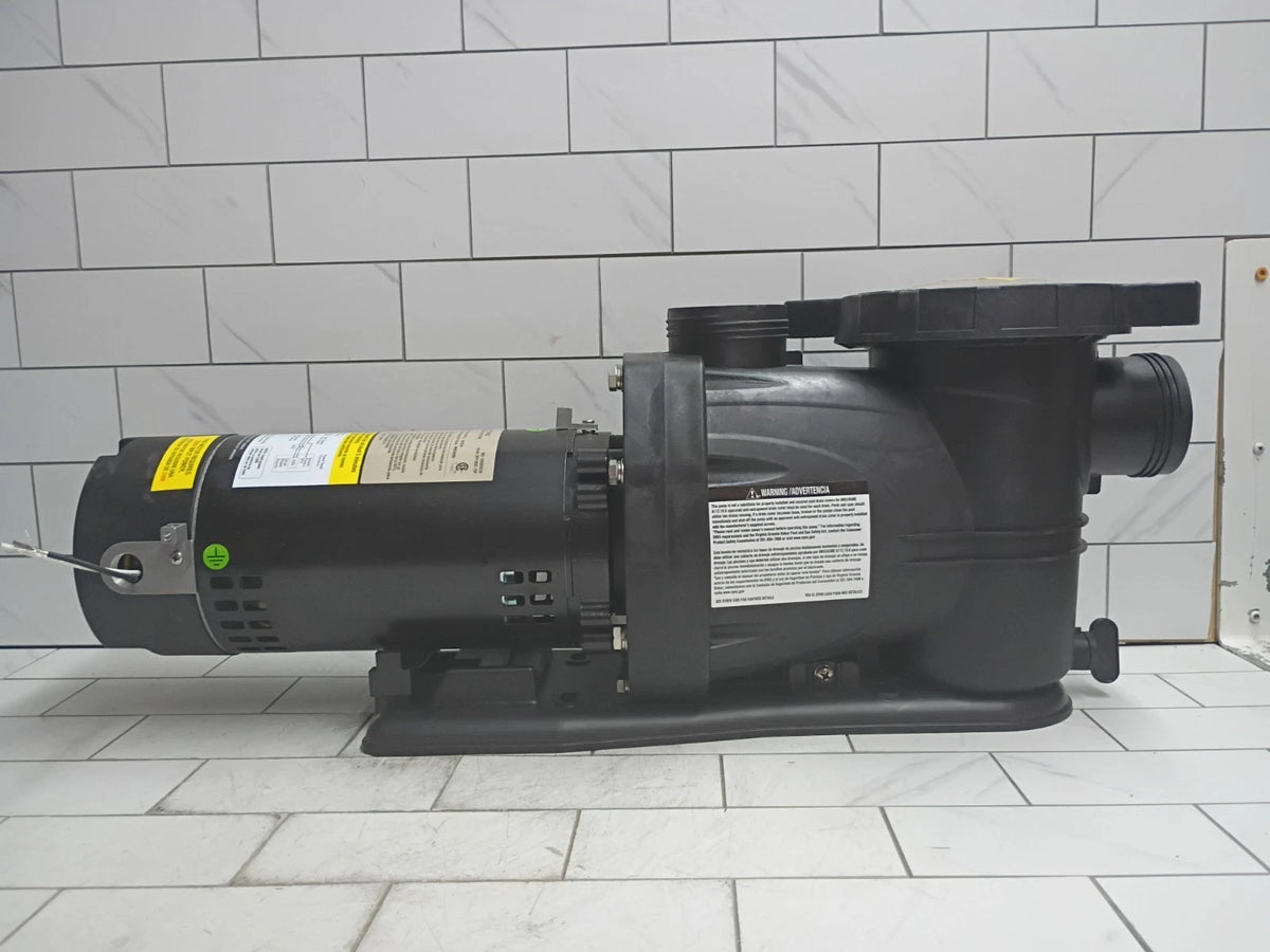 Everbilt SPP10002-2SP 1 HP Pool Pump 2 Speed 230V New Open Box **NO UNIONS**