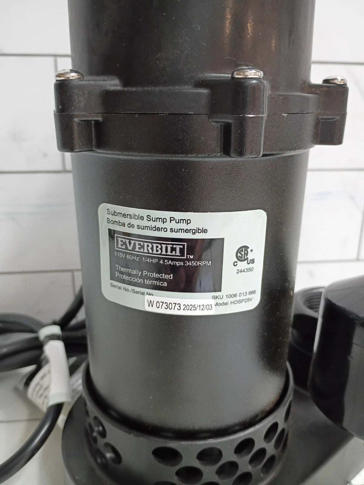 Everbilt HDSP25V 1/4 HP Aluminum Submersible Sump Pump Vertical Switch, OB,