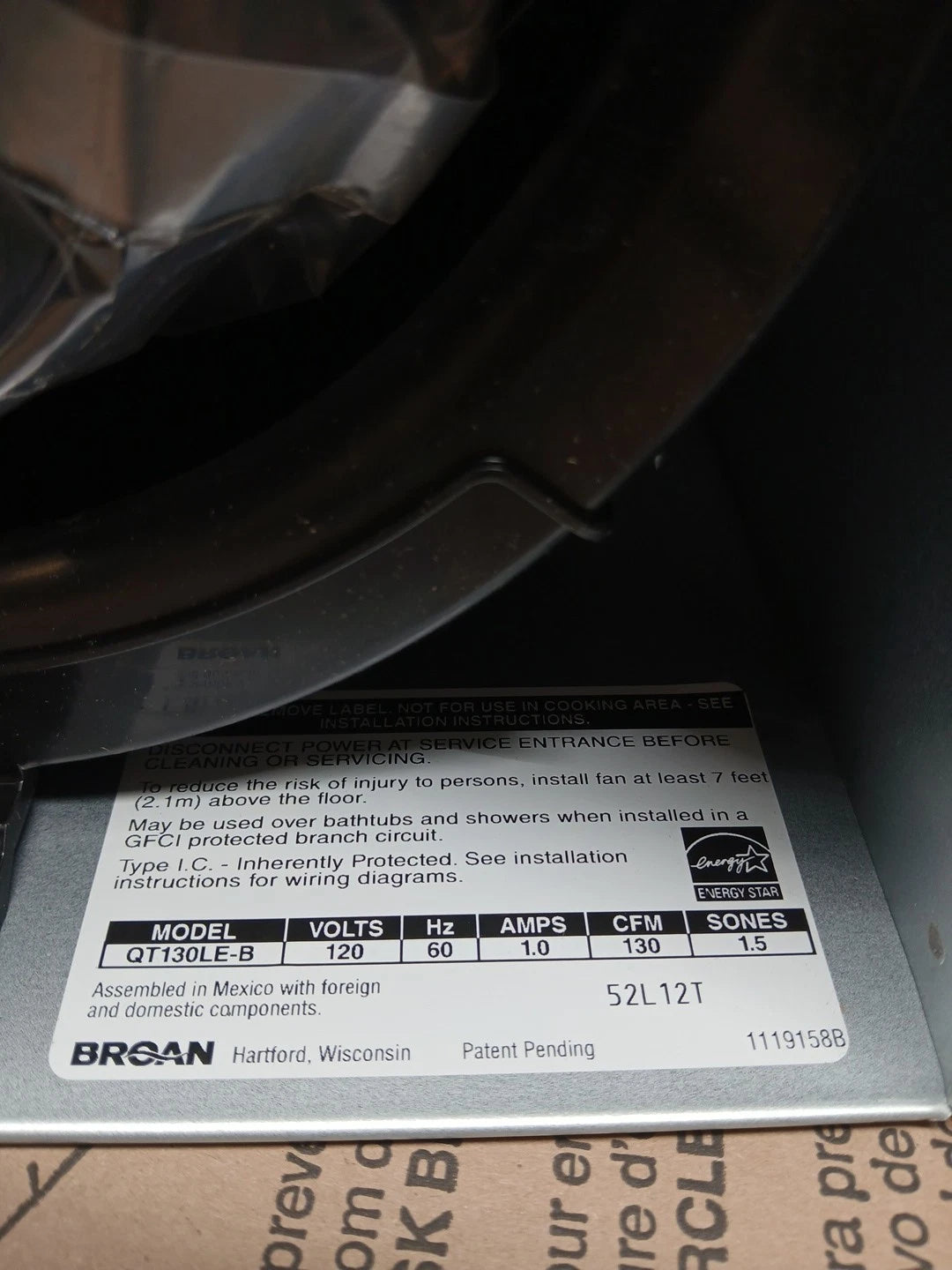 Broan-NuTone QT130LE Quiet 130 CFM Ceiling Bathroom Exhaust Fan with Light.