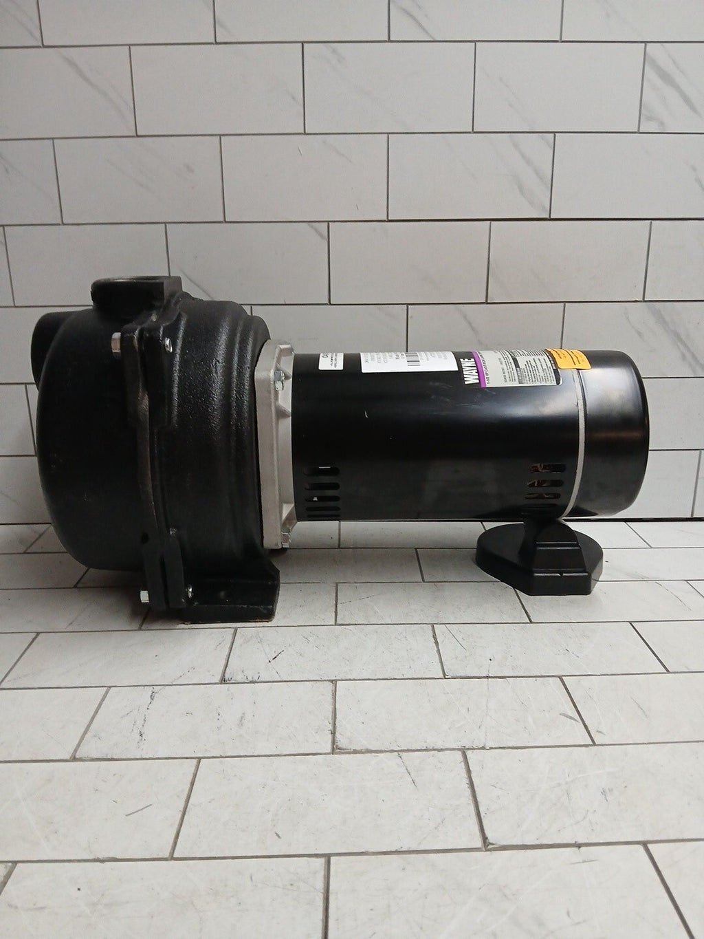 Wayne WLS150 1-1/2HP 230V Cast iron Lawn Irrigation Sprinkler pump New Open Box