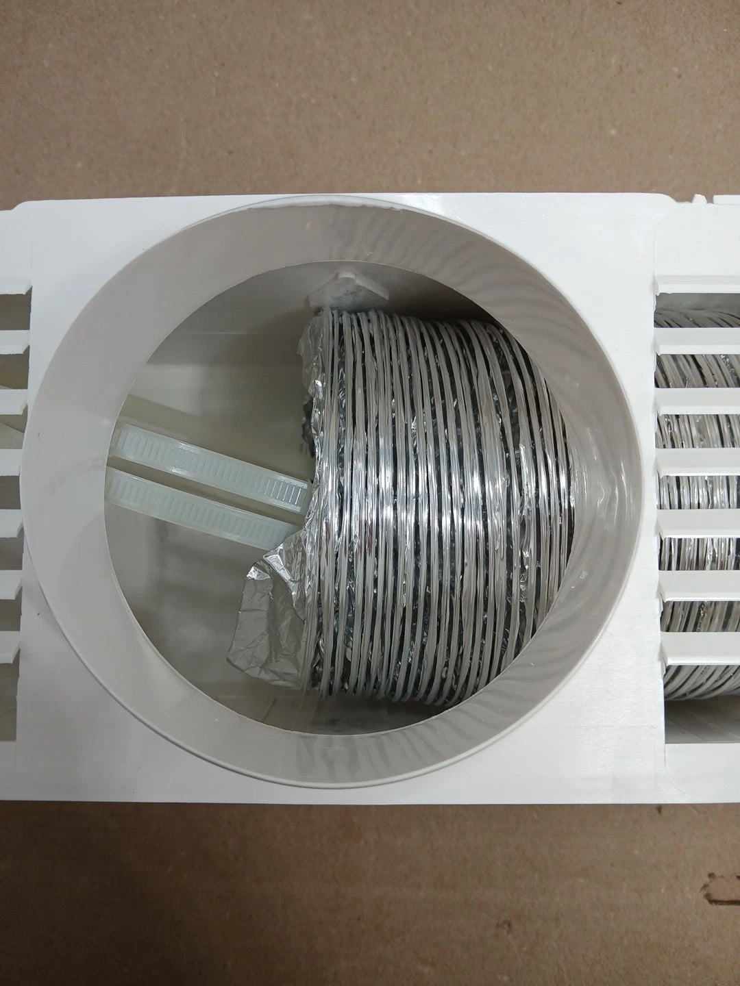 2pck Everbilt LTFRHD Indoor Dryer Vent Kit 4" x 4-ft Duct
