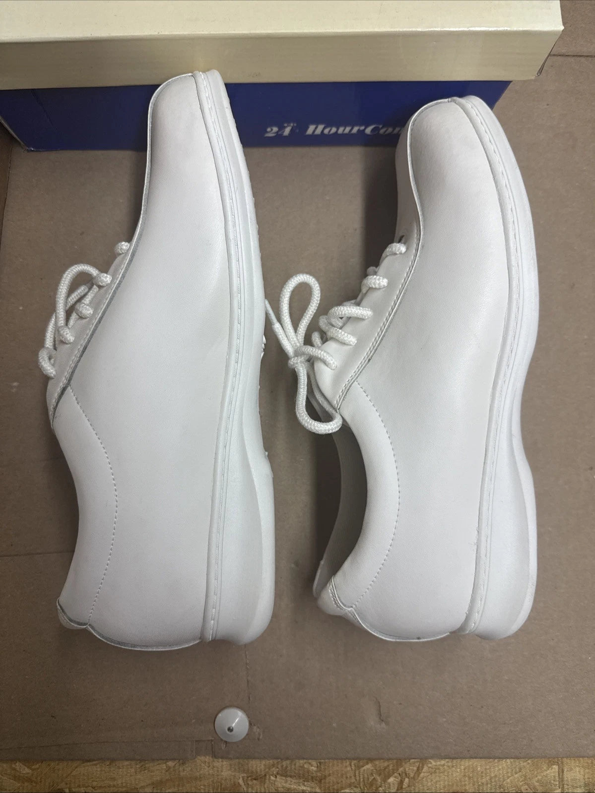 24 HOUR COMFORT Alana Women's Wide Width Lace Up Shoes 10.5 Nurse