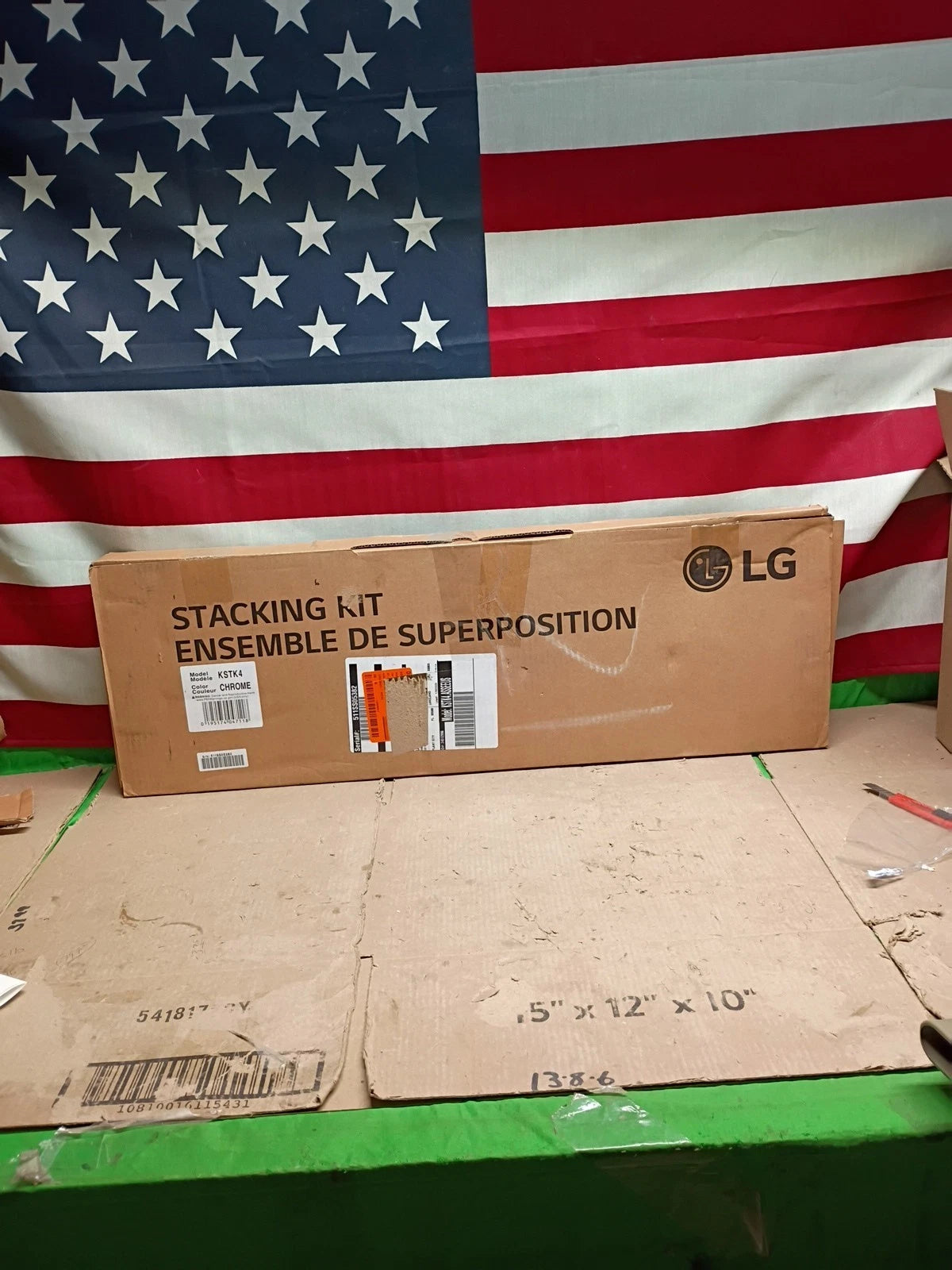 LG KSTK4 27" Stack Kit