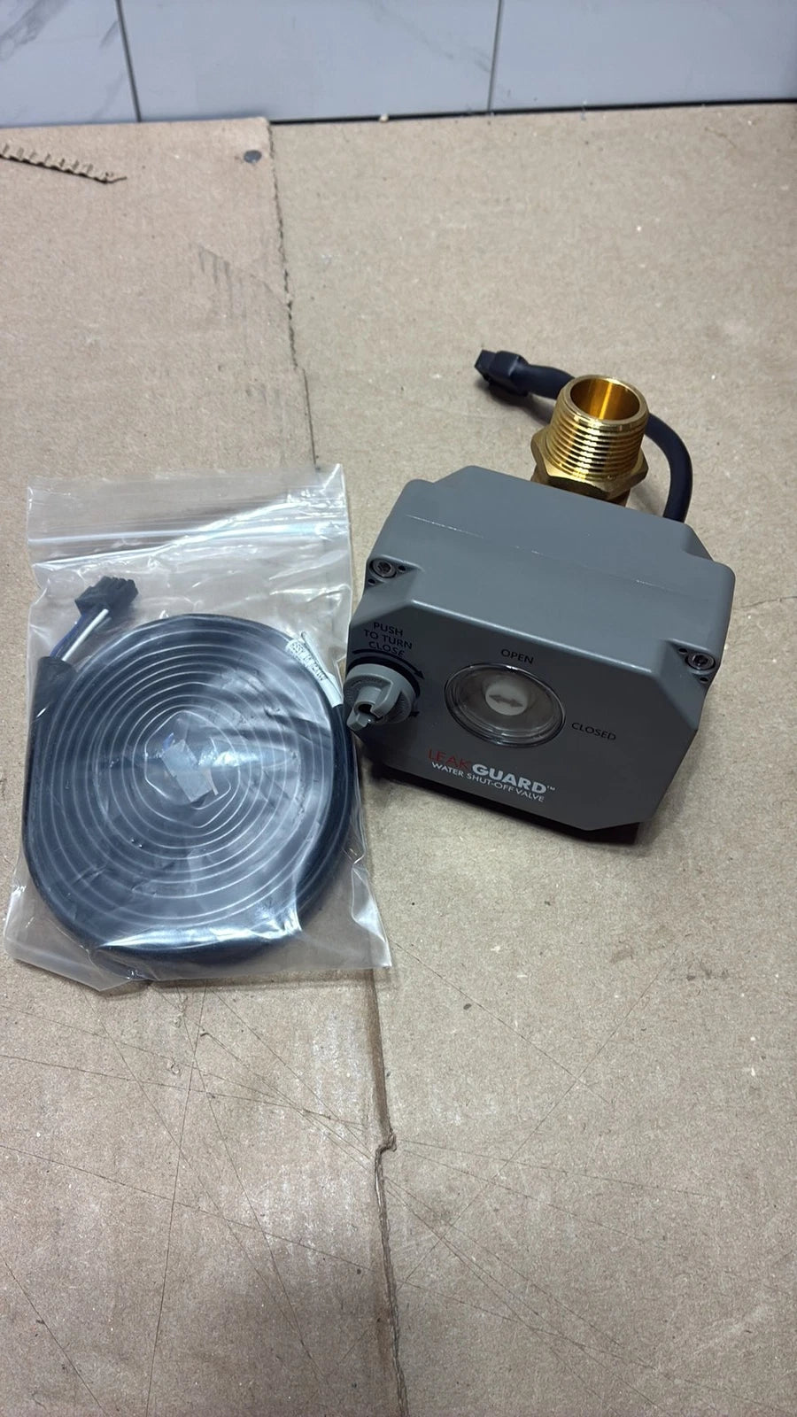 Rheem - AP19457A Leak Guard Water Heater Leak Detector Automatic Shut-Off Valve
