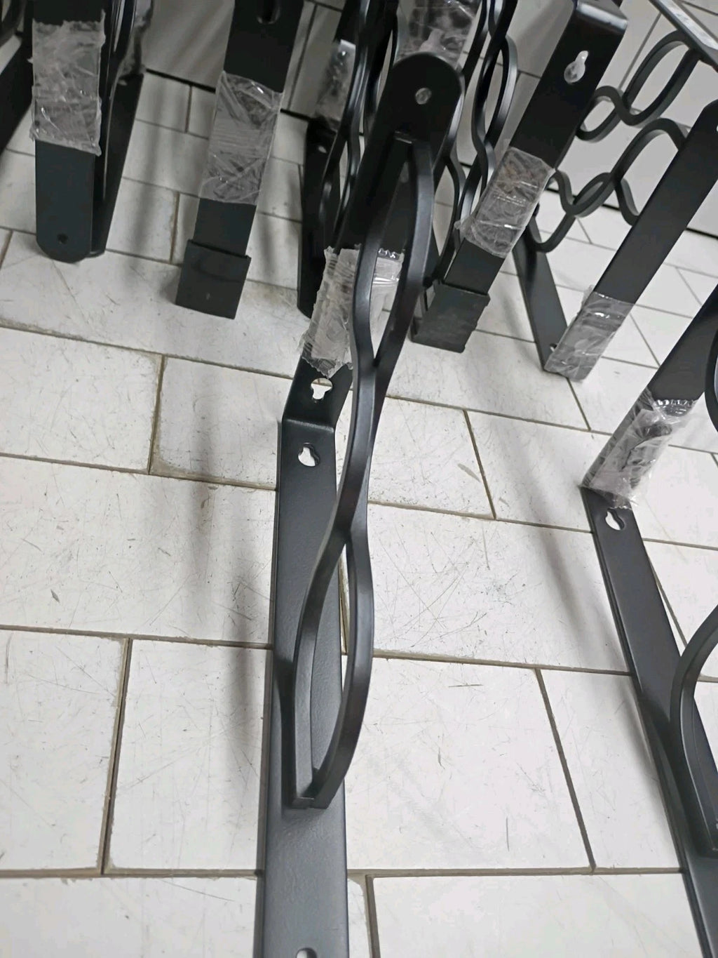 (16 Pack) Everbilt Shelf Bracket 6.5 in. x 9 in. Black Triple Scroll (Open Box)