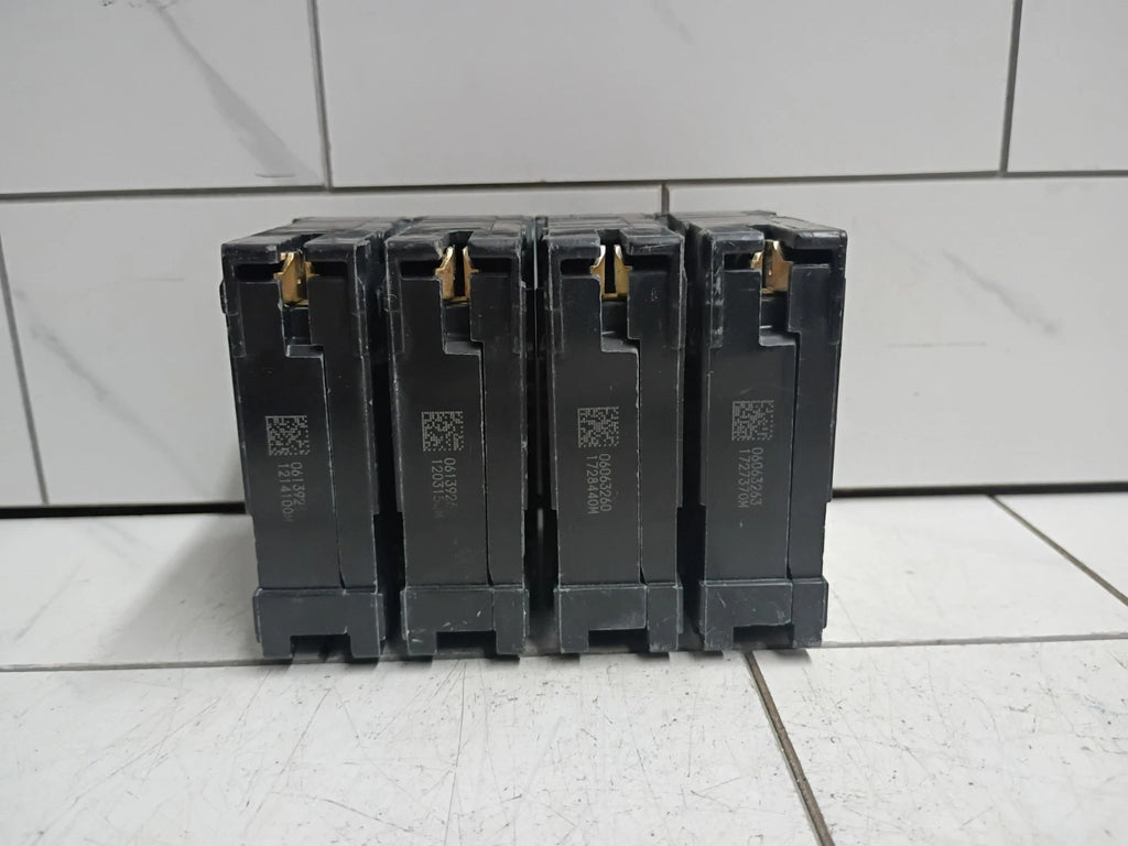 (2 Pack) Siemens QP Q230 2 Pole 30 Amp 240V Circuit Breaker plug Open Box