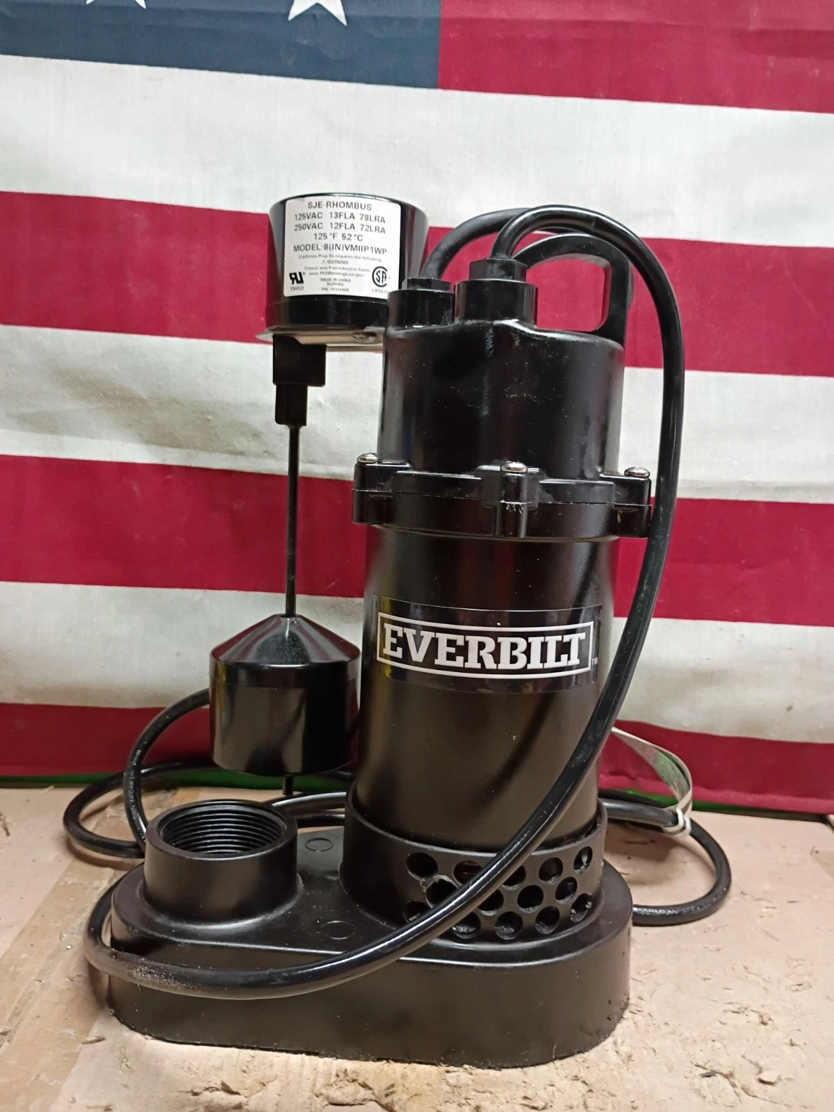 Everbilt HDSP25V 1/4 HP Submersible Sump Pump Thermoplastic, Open Box.