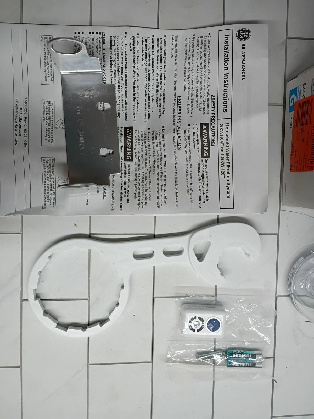 GE Whole House GXWH20T Water Filtration System Reduce Sediment White New OB
