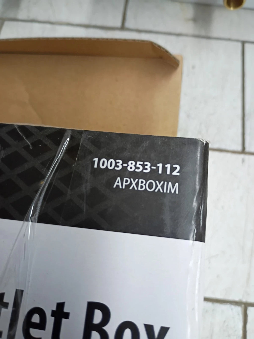 Apollo APX13OXIM 1/2" Brass PEX-B Barb Icemaker Outlet Box 1/4" OD male comp. OB
