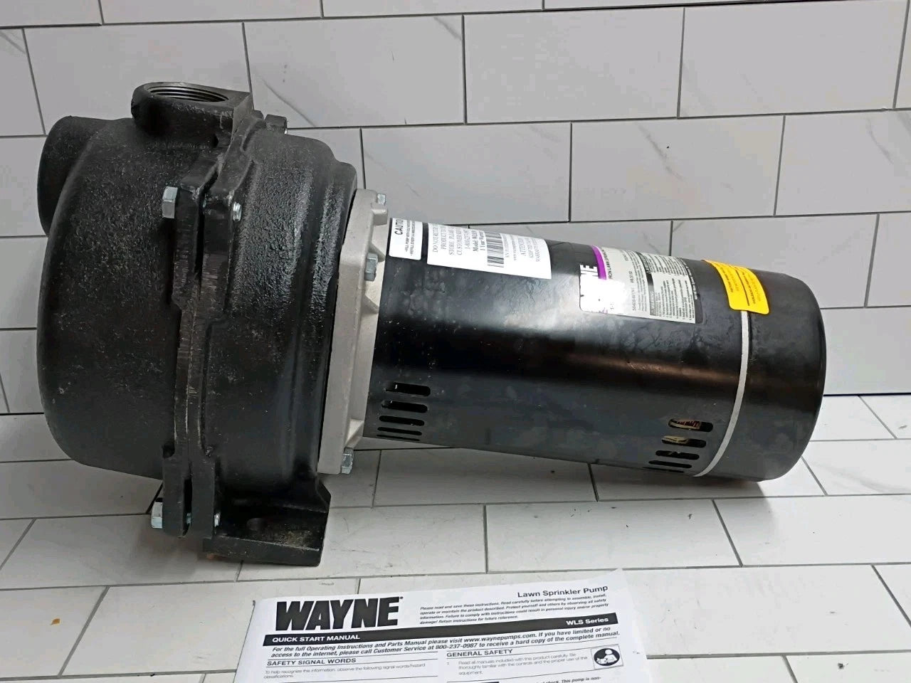Wayne WLS150 1-1/2 HP Cast Iron Quick-Prime Lawn-Sprinkler Pump. New OPEN BOX
