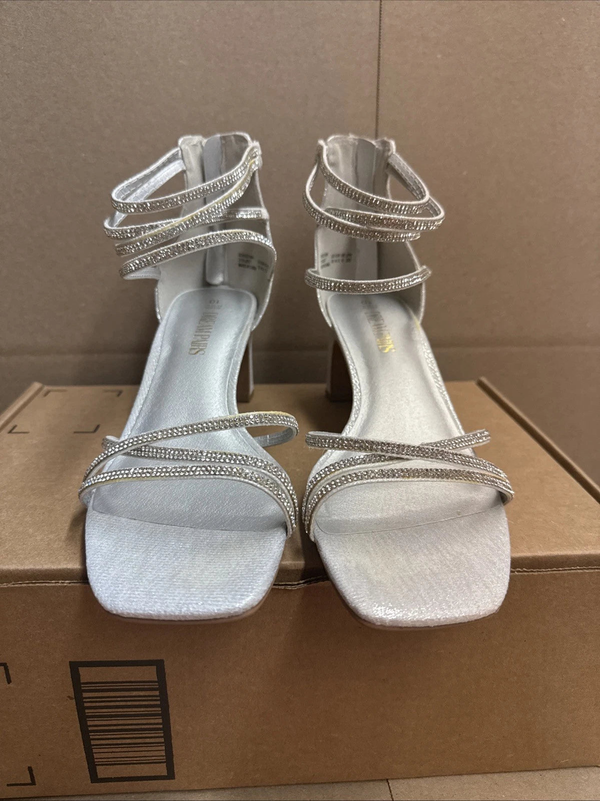 Dreamparis Women’s size 10 Rhinestone Open Square toe straps high heel Sandal