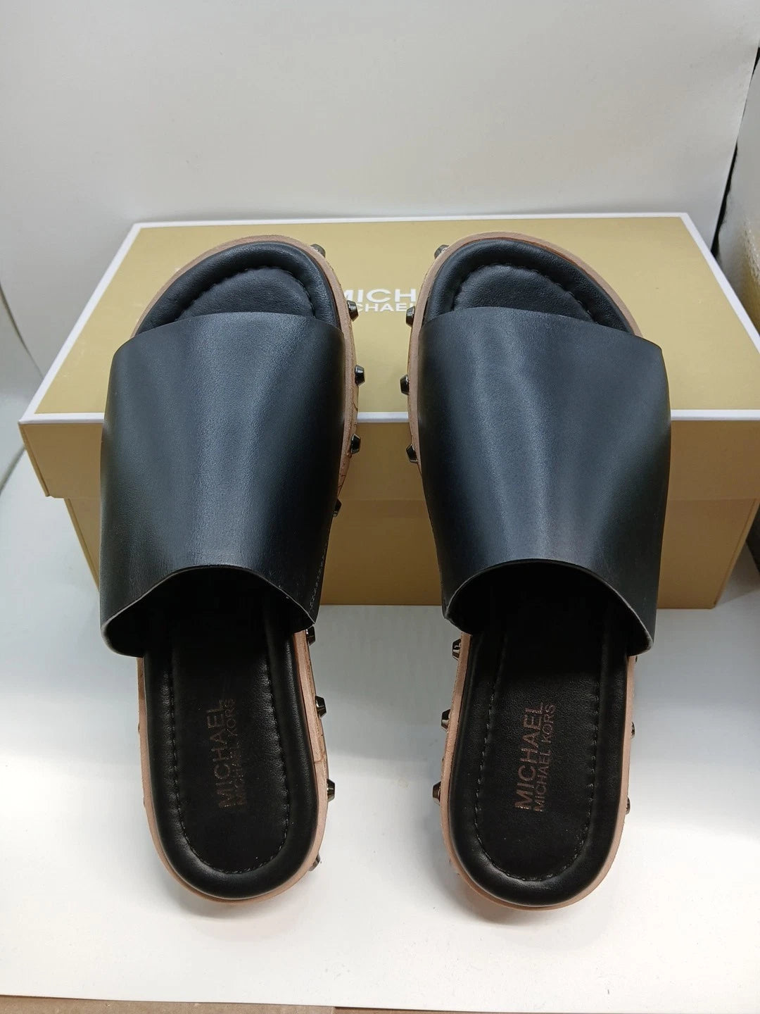Michael Kors Ellen Slide Sandals Shoes Black Leather Rivets Accent Size 5M