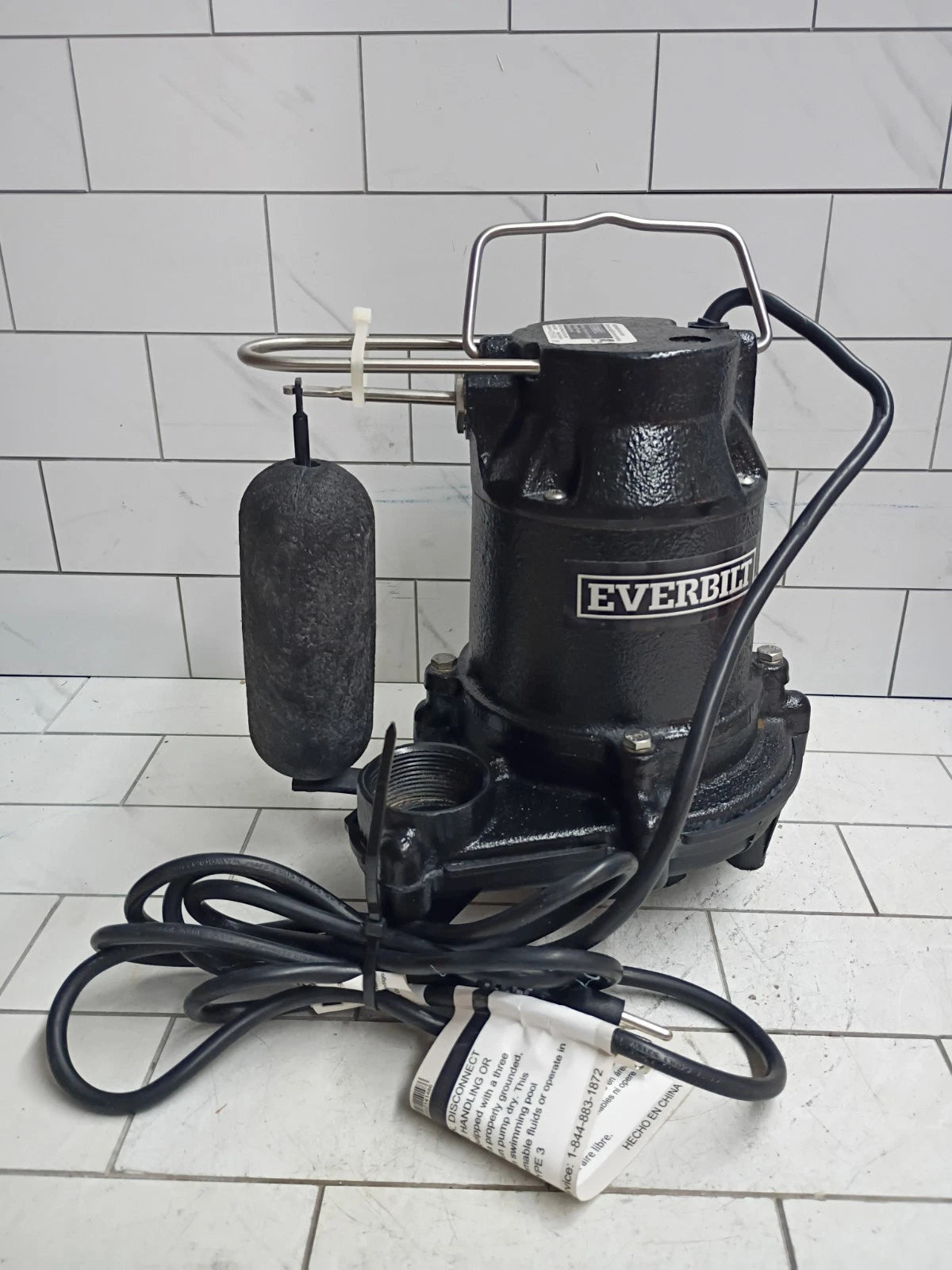 Everbilt 1000041119 1/3 HP Cast Iron Submersible Sump Pump Used.