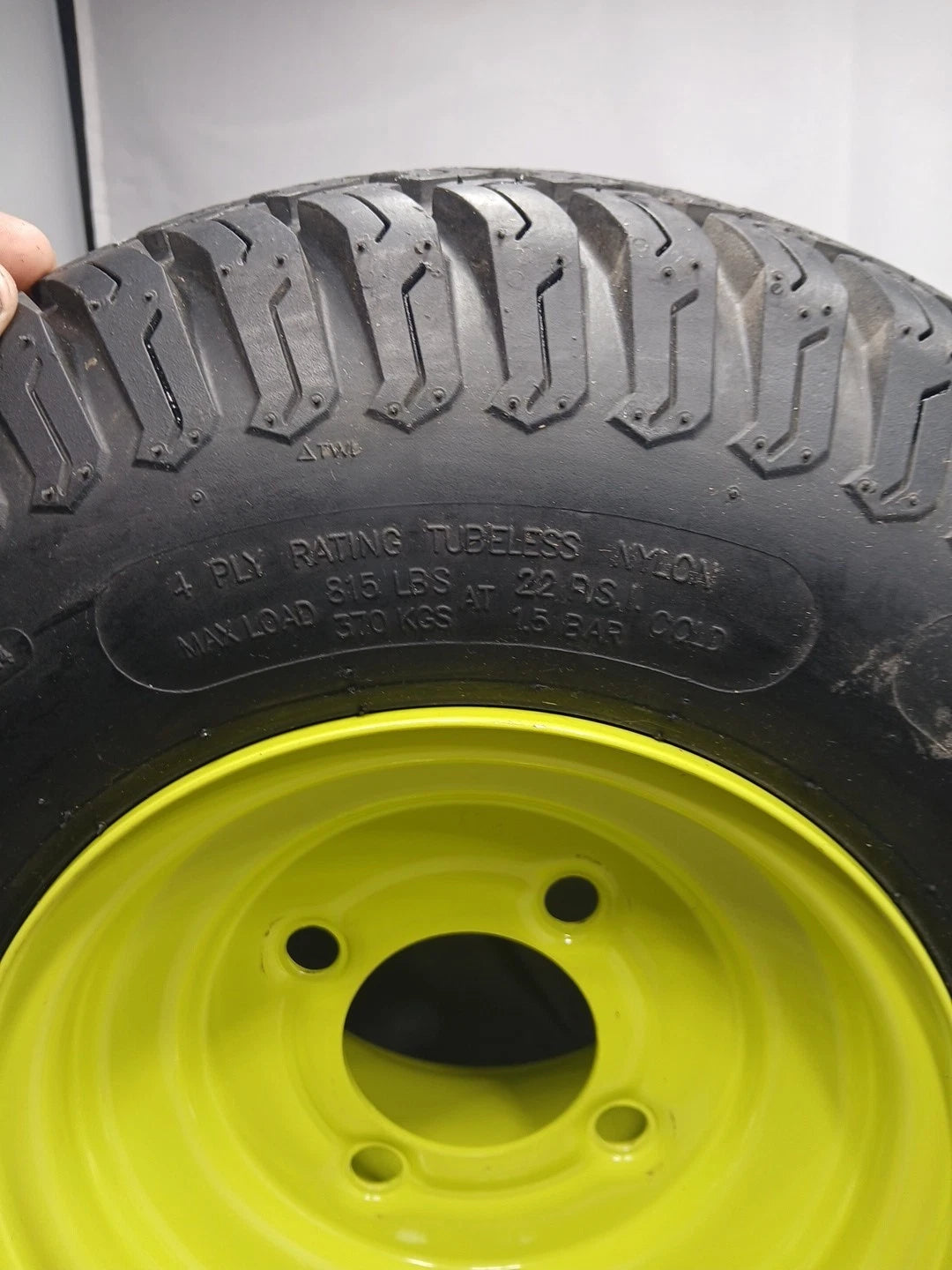Rear Wheel And Tire For Ryobi Z54Li And Z42Li 80V Zero Turn Lawn Mower
