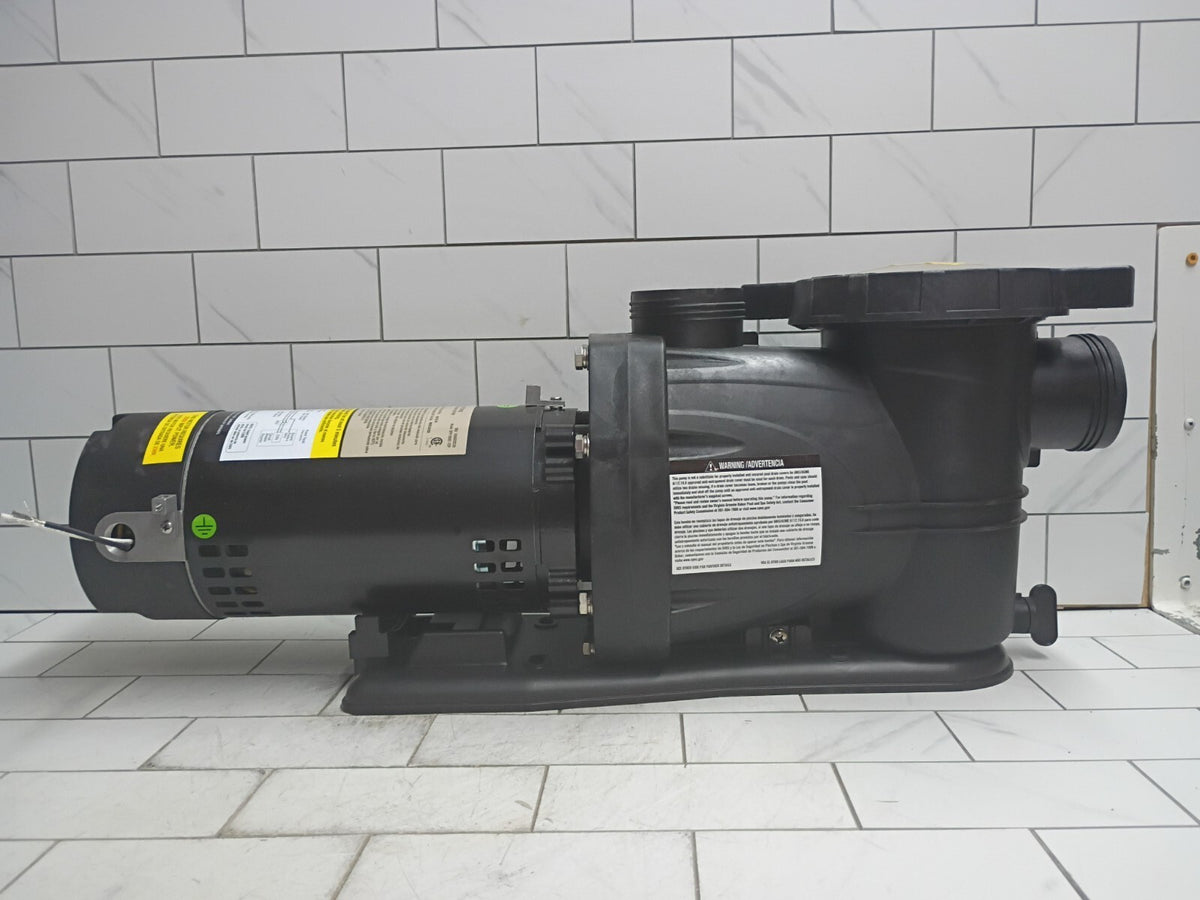 Everbilt SPP10002-2SP  1 HP Pool Pump  2 Speed 230V New Open Box **NO UNIONS**