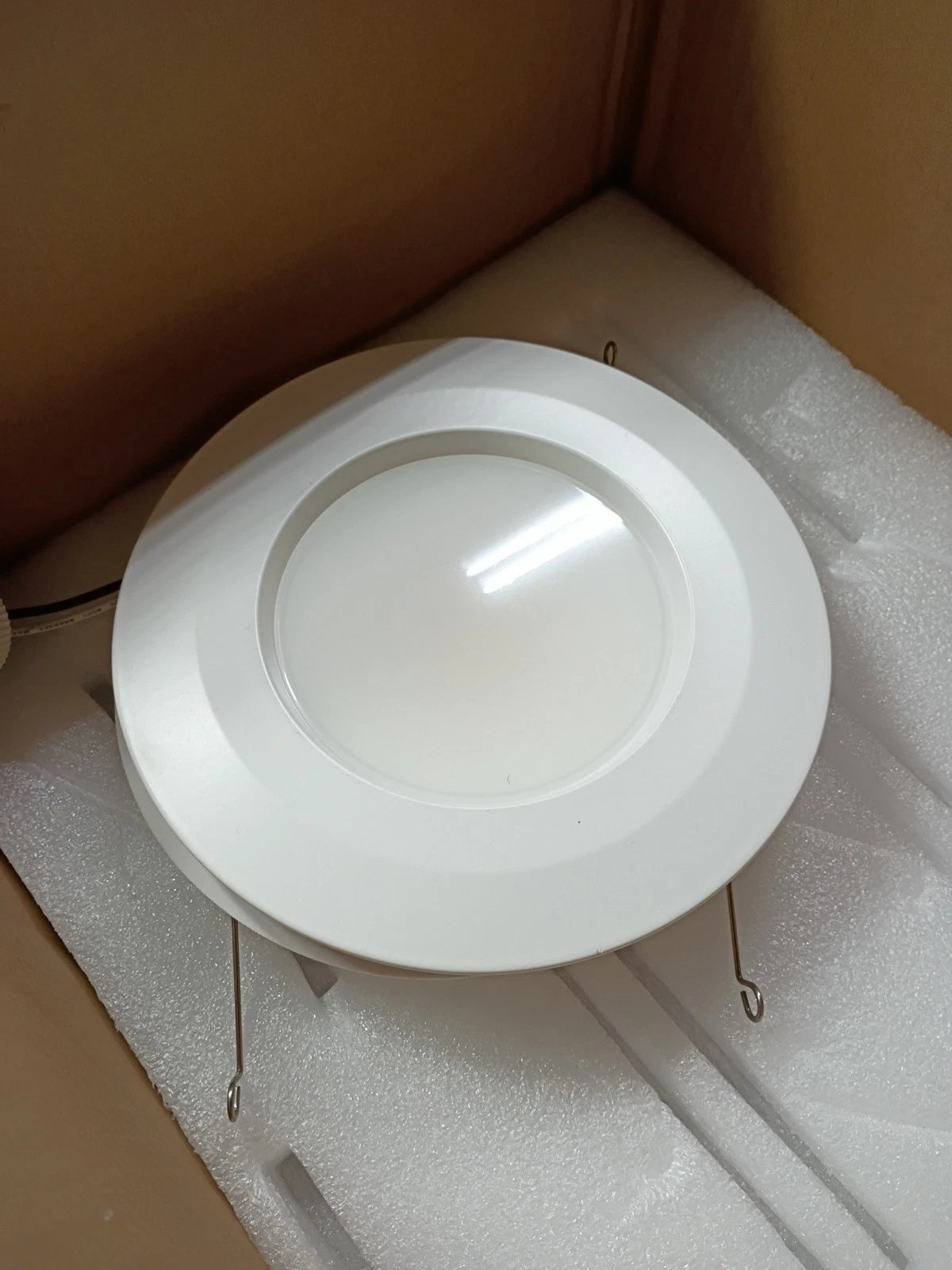 12 Pk round white LED Down Light ETI A01069301A down light OPEN BOX