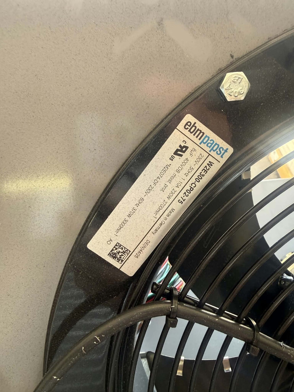 Ebmpapst W2E300-CP02-75 230V 50Hz 370W 3000RPM Axial Fan Blower M2E074-DF READ