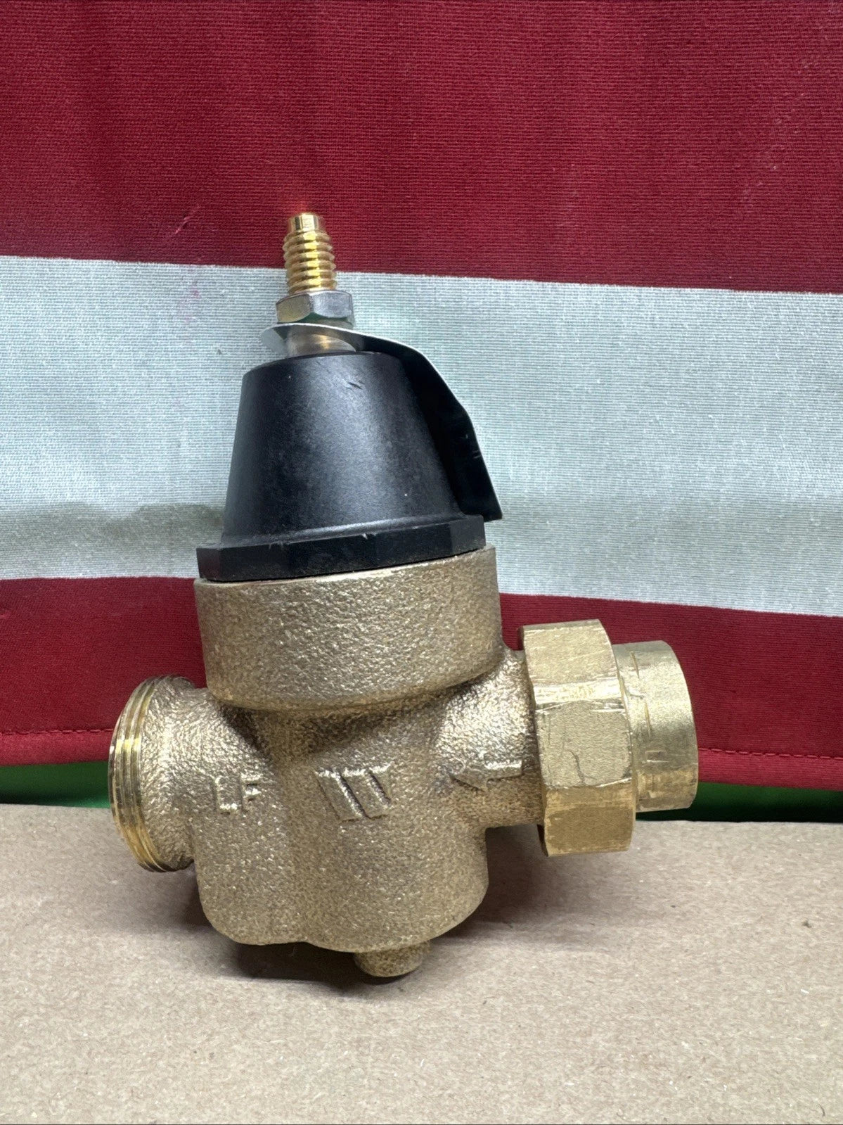 Watts 3/4 50psi Water Pressure Reducing Valve (LFN45BM1-U)