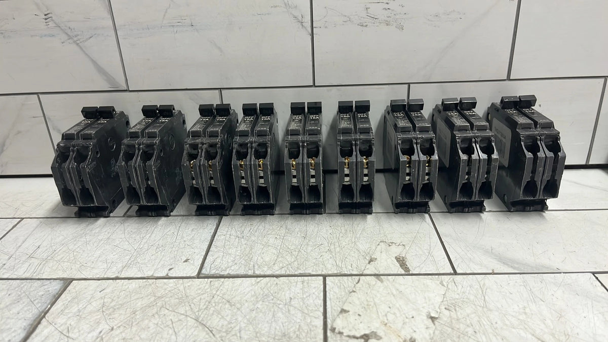 9PK ABB THQLT1515A 2-15 AMP SINGLE-POLE TANDEM 120-VOLT/240-VOLT CIRCUIT BREAKER