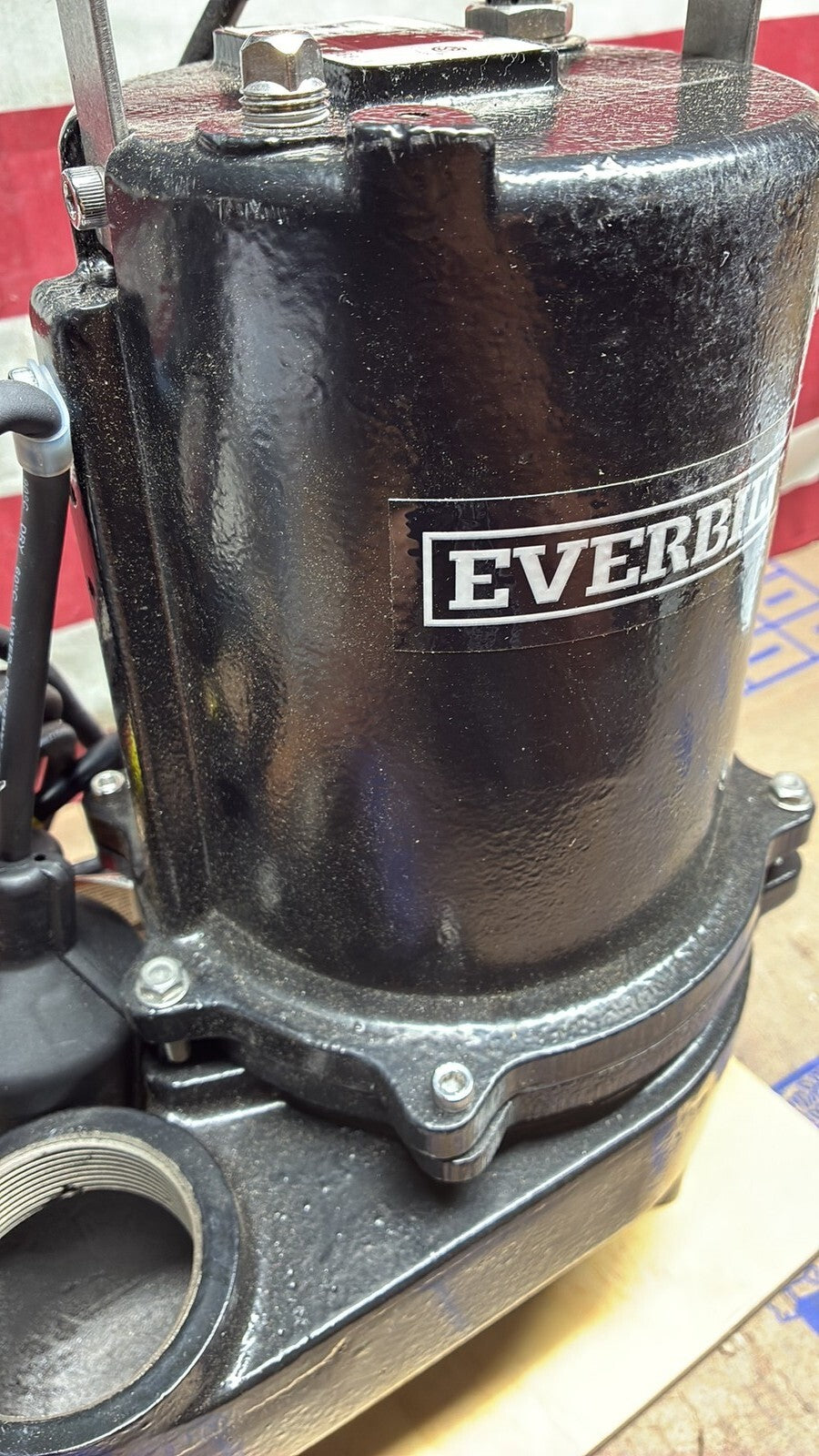 Everbilt ESE50W-HD 1/2 HP Cast Iron Sewage Ejector Pump Model open box