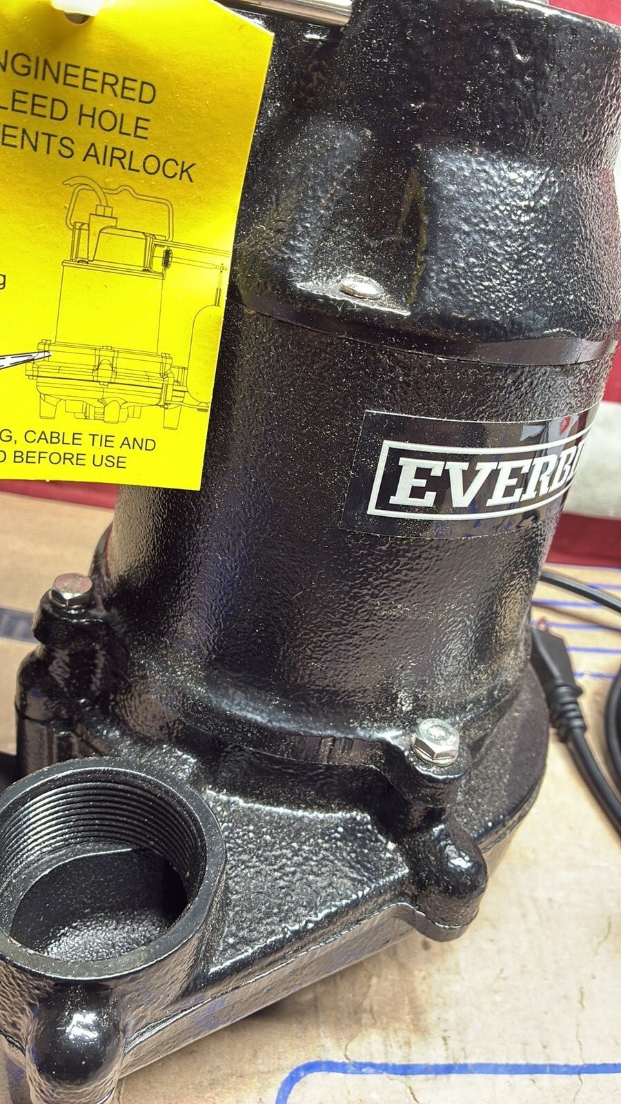 Everbilt HDS75 3/4HP Cast-Iron Pro-Grade Submersible Sump Pump New Open Box.