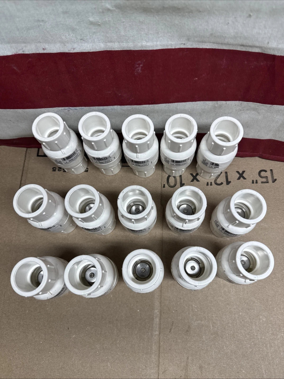Everbilt 3/4" Slip PVC VALVE (LOT OF 16) (Z)