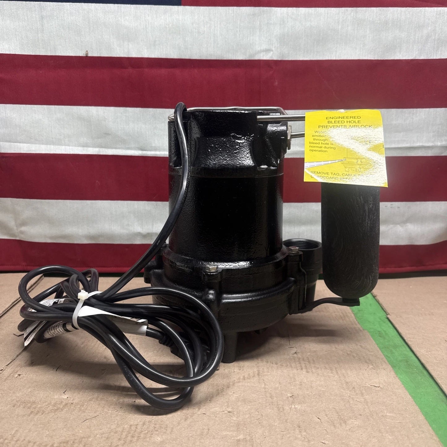 Everbilt 1/2 HP Cast Iron Sump Pump Model # HDS50 OPEN BOX.
