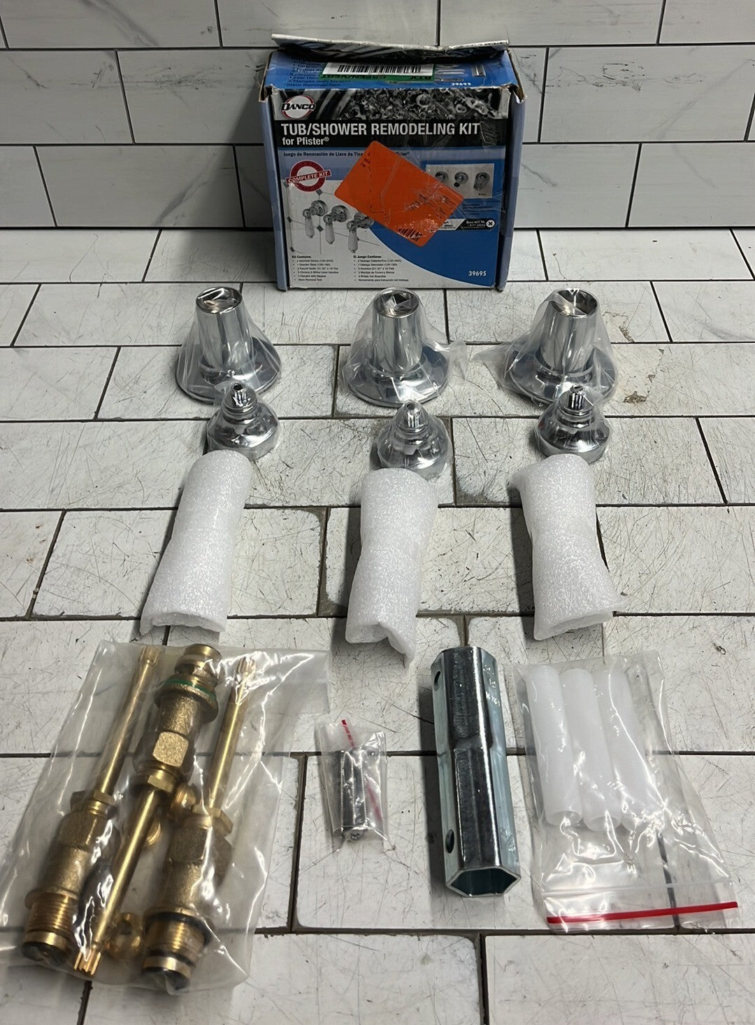 Danco 39695 Tub/Shower Remodeling Kit for Pfister -OB Complete Set.
